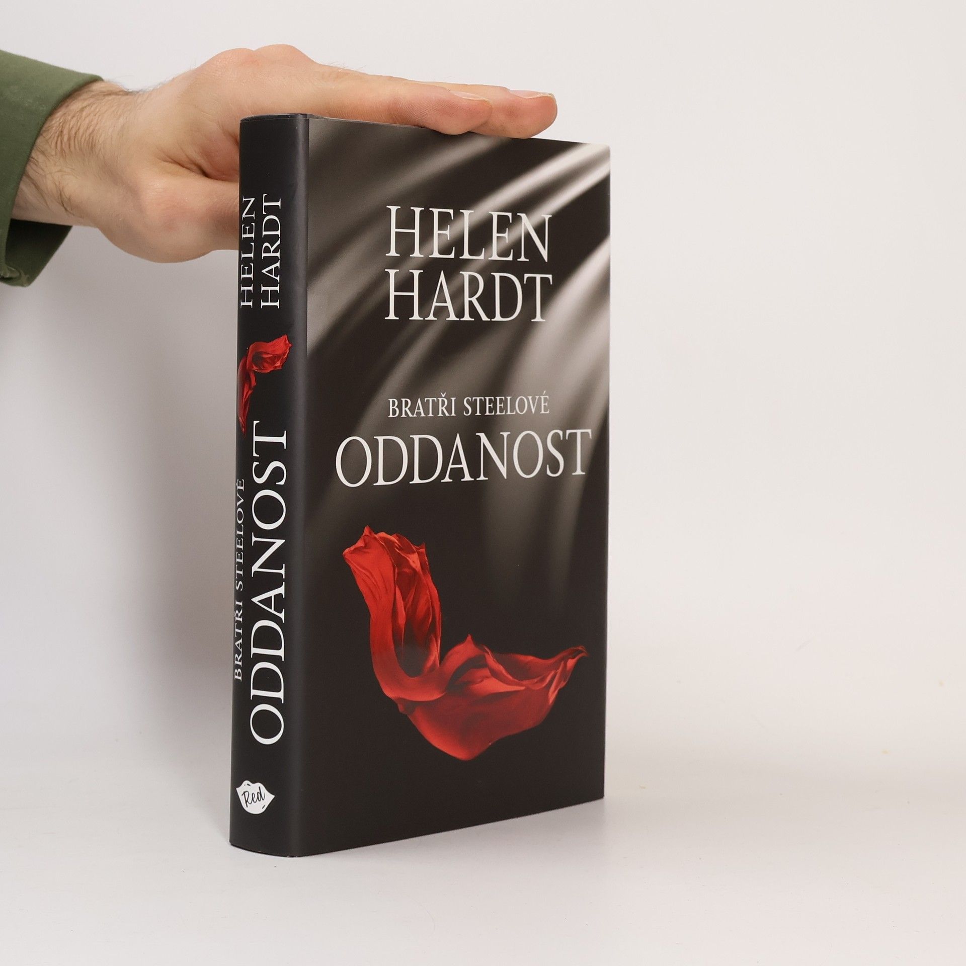 Helen Hardt Bratři Steelové. Oddanost