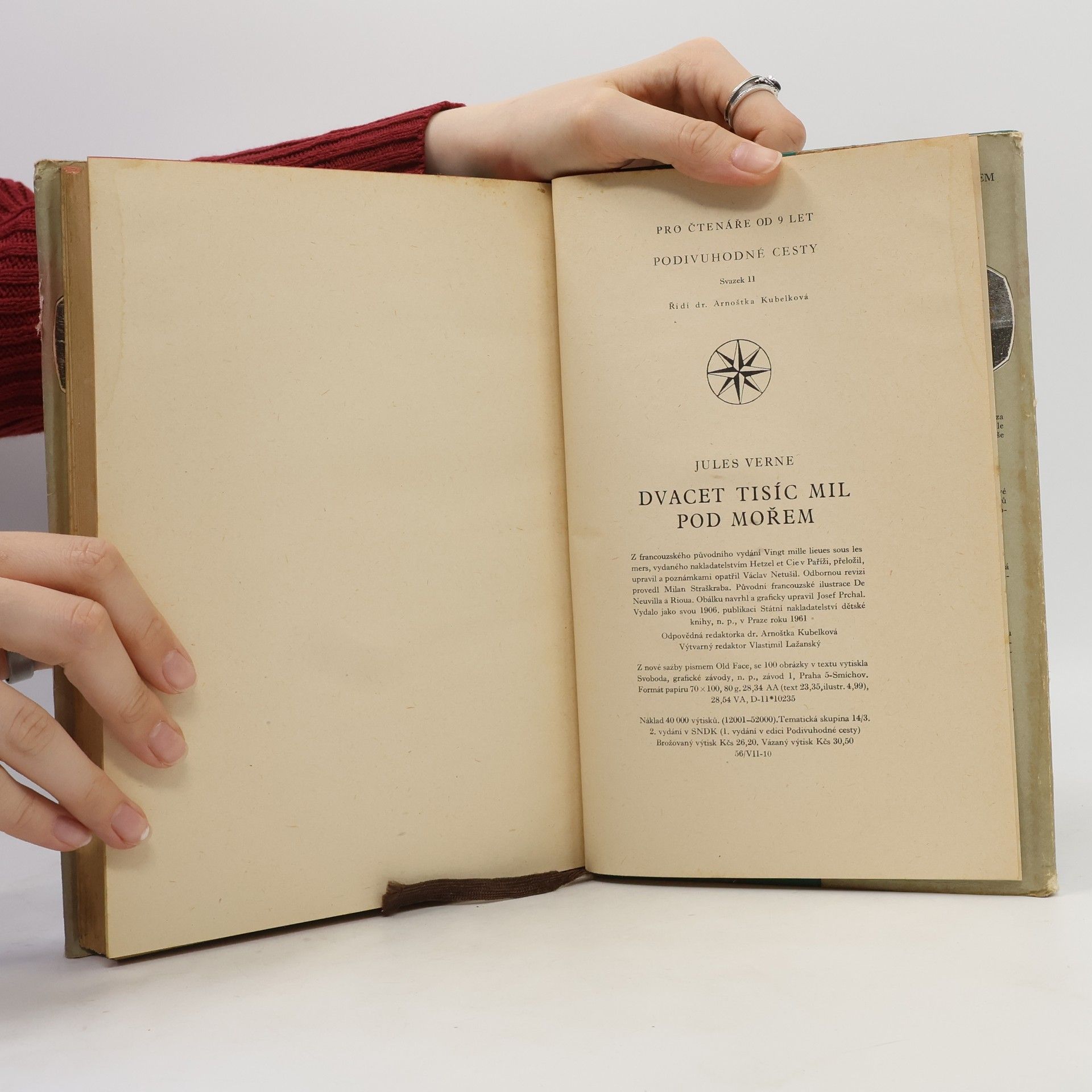 Jules Verne Dvacet tisíc mil pod mořem