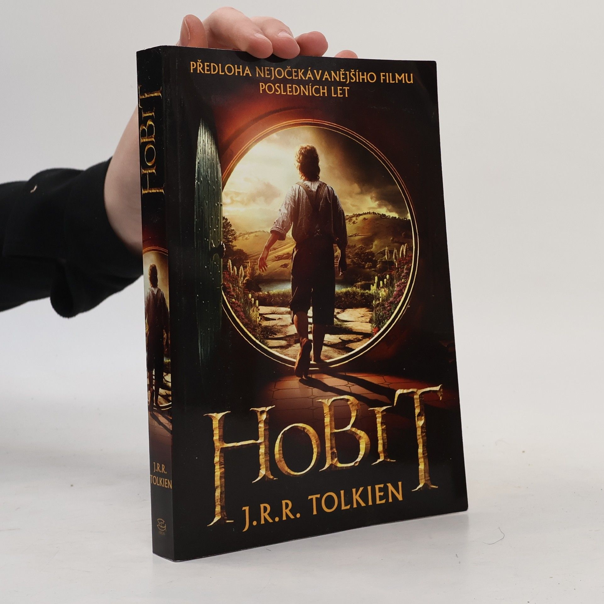 J. R. R. Tolkien Hobit, aneb, Cesta tam a zase zpátky