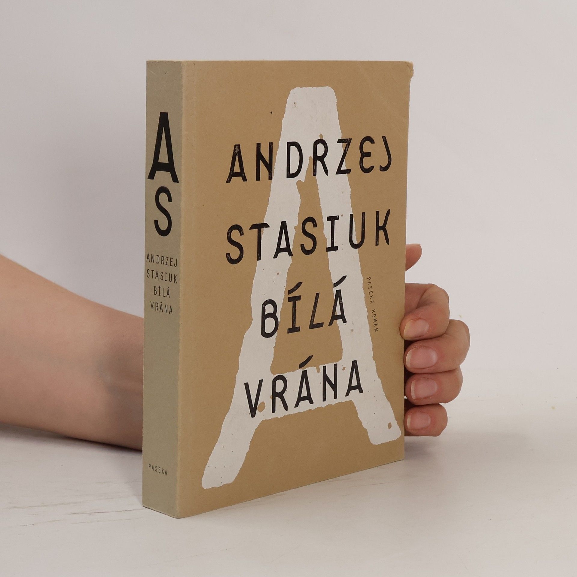 Andrzej Stasiuk Bílá vrána