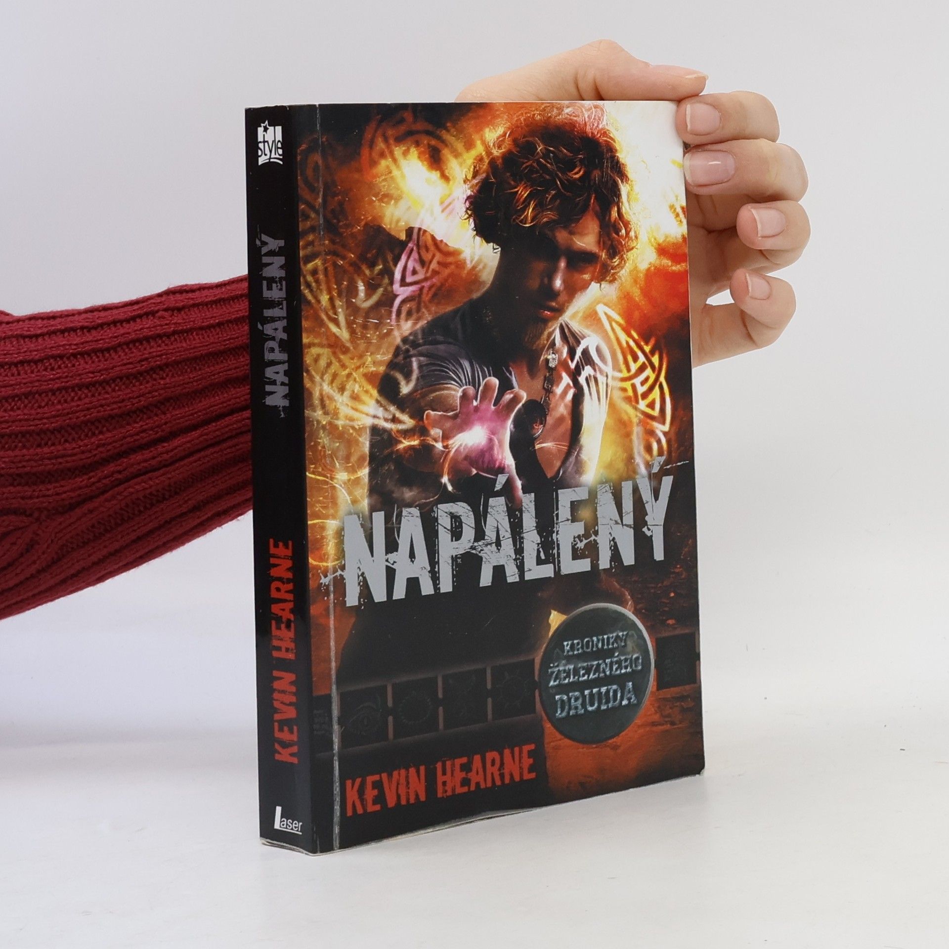 Kevin Hearne Napálený. Kroniky železného druida. 4. díl