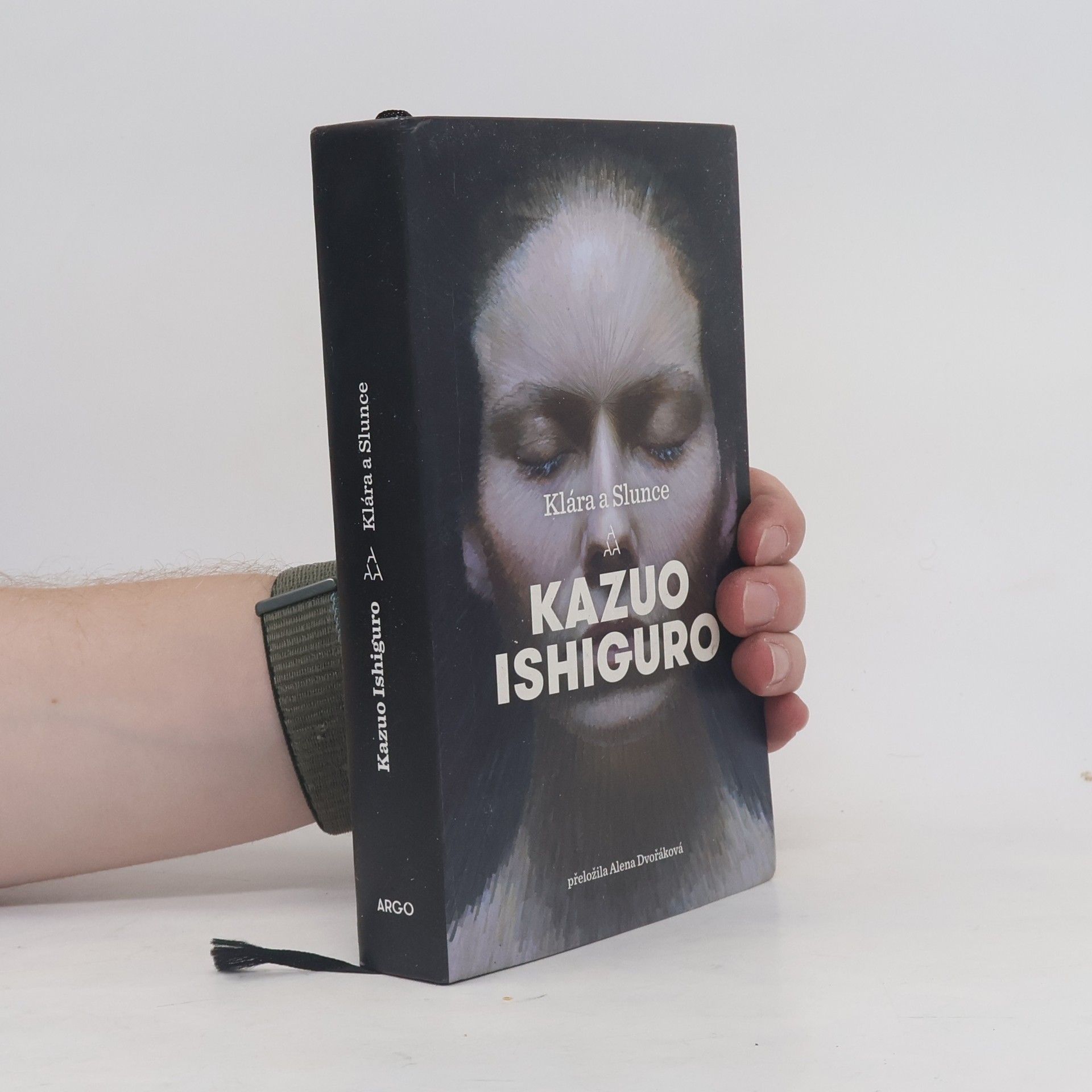 Kazuo Ishiguro Klára a Slunce