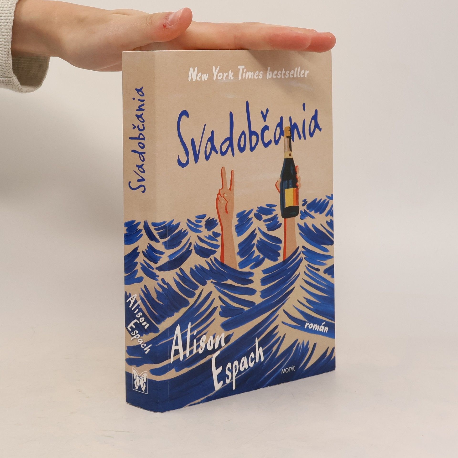 Alison Espach Svadobčania