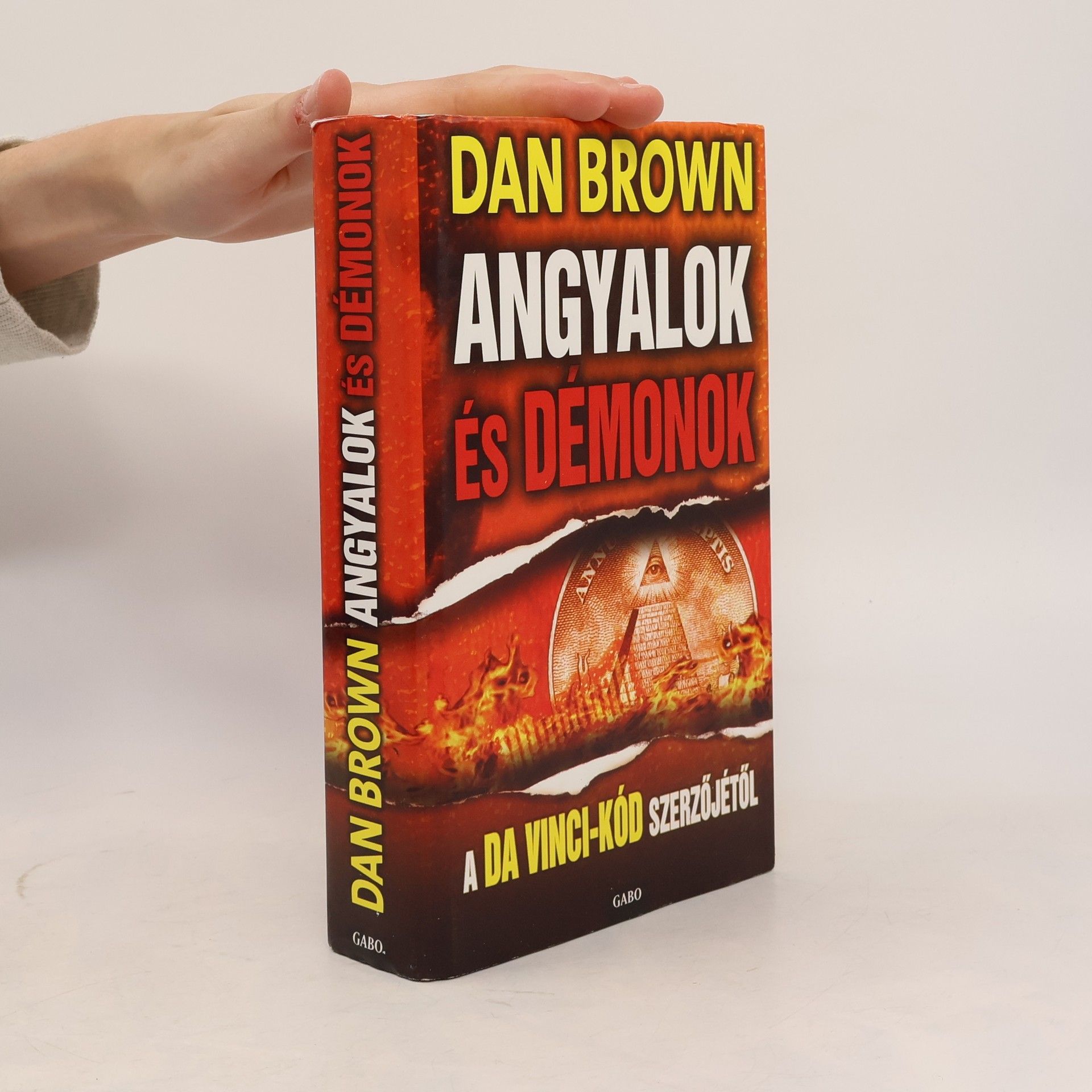 Dan Brown Angyalok és démonok
