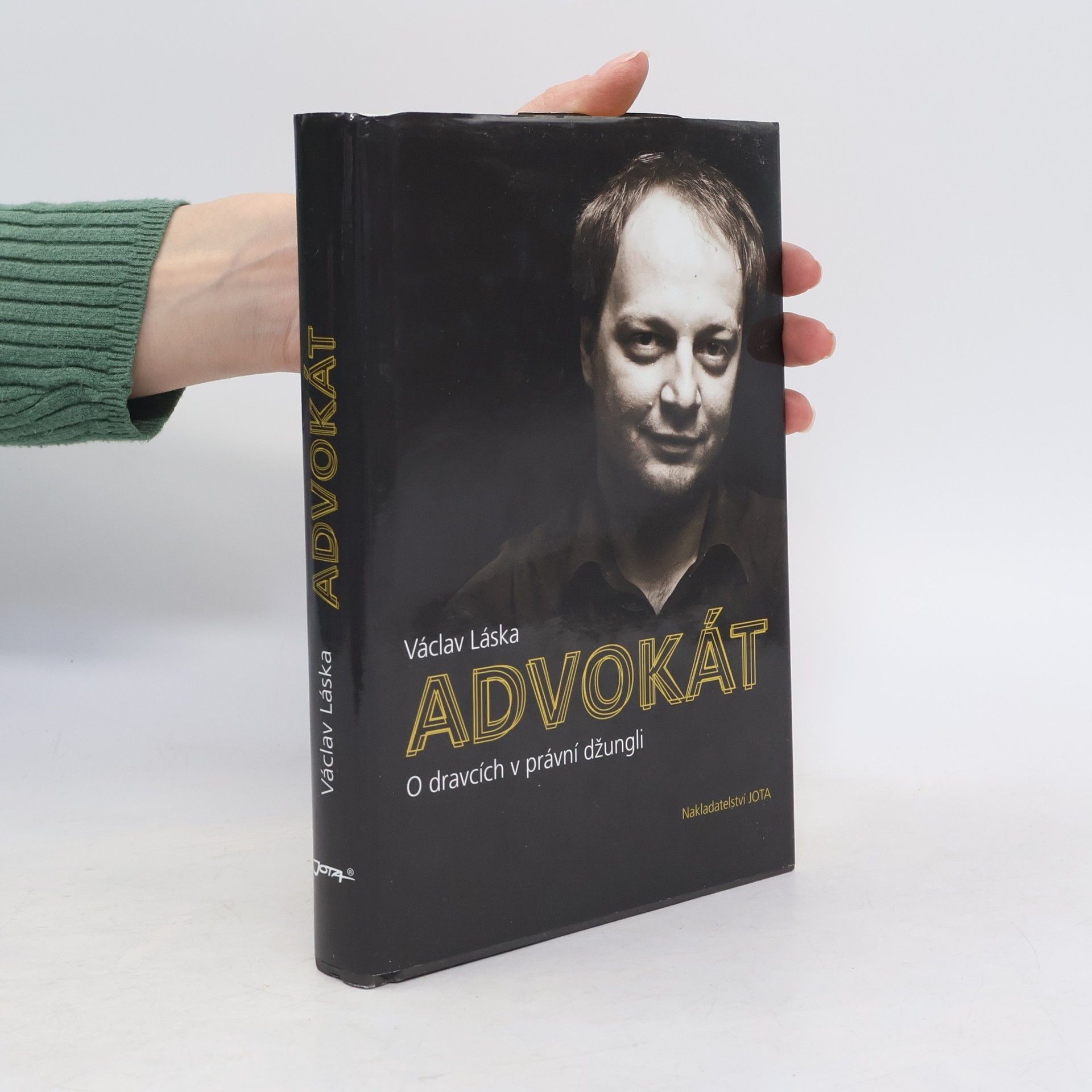 Václav Láska Advokát. O dravcích v právní džungli