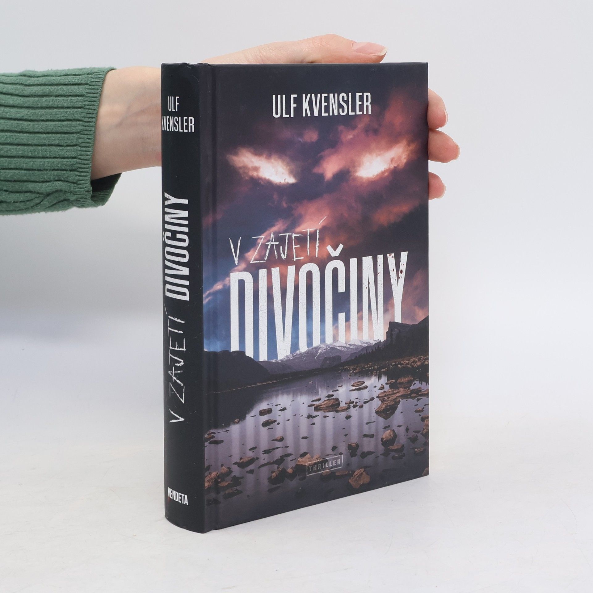 Ulf Kvensler V zajetí divočiny