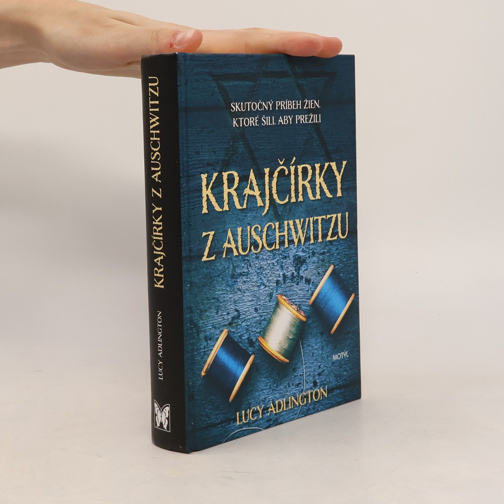 Lucy Adlington Krajčírky z Auschwitzu