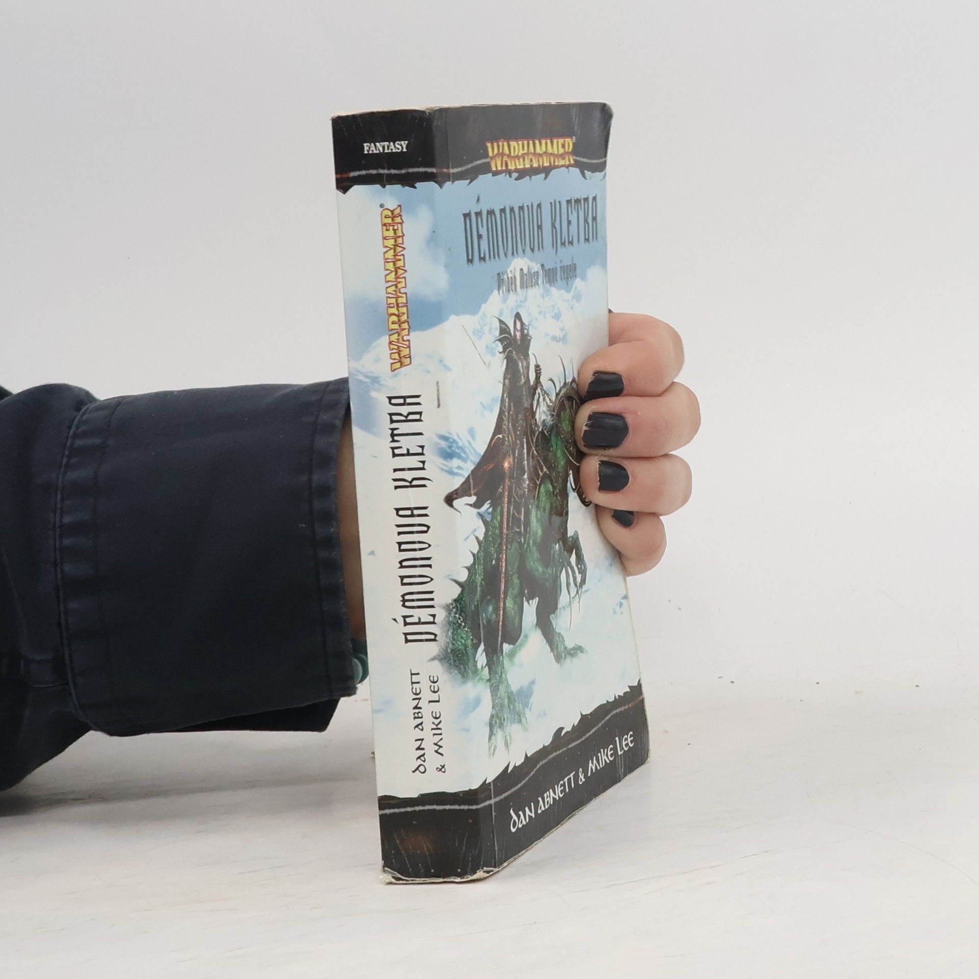 Dan Abnett Démonova kletba. Příběh Maluse Temné čepele. 1. díl.