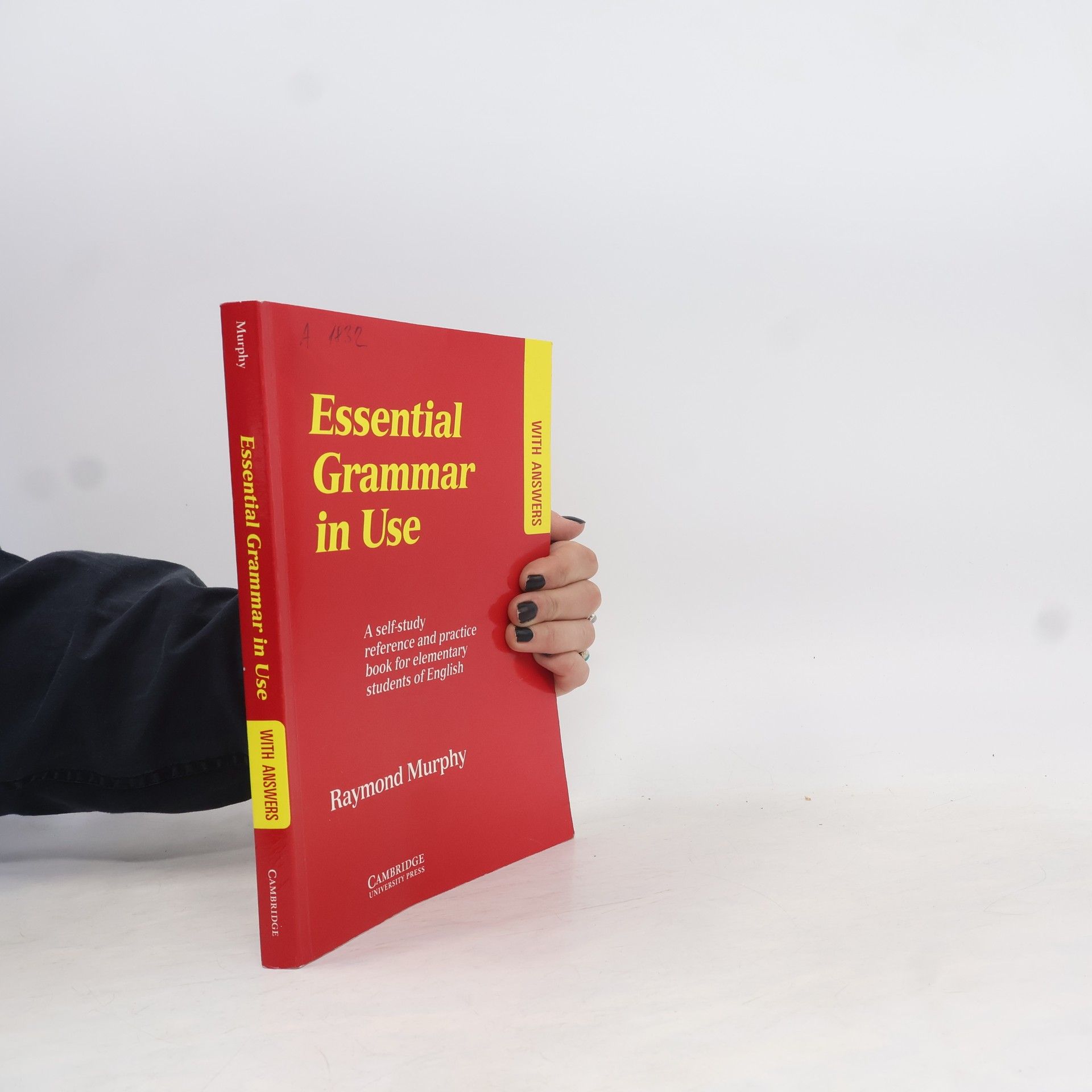 Raymond Murphy Essential Grammar in Use. With answers