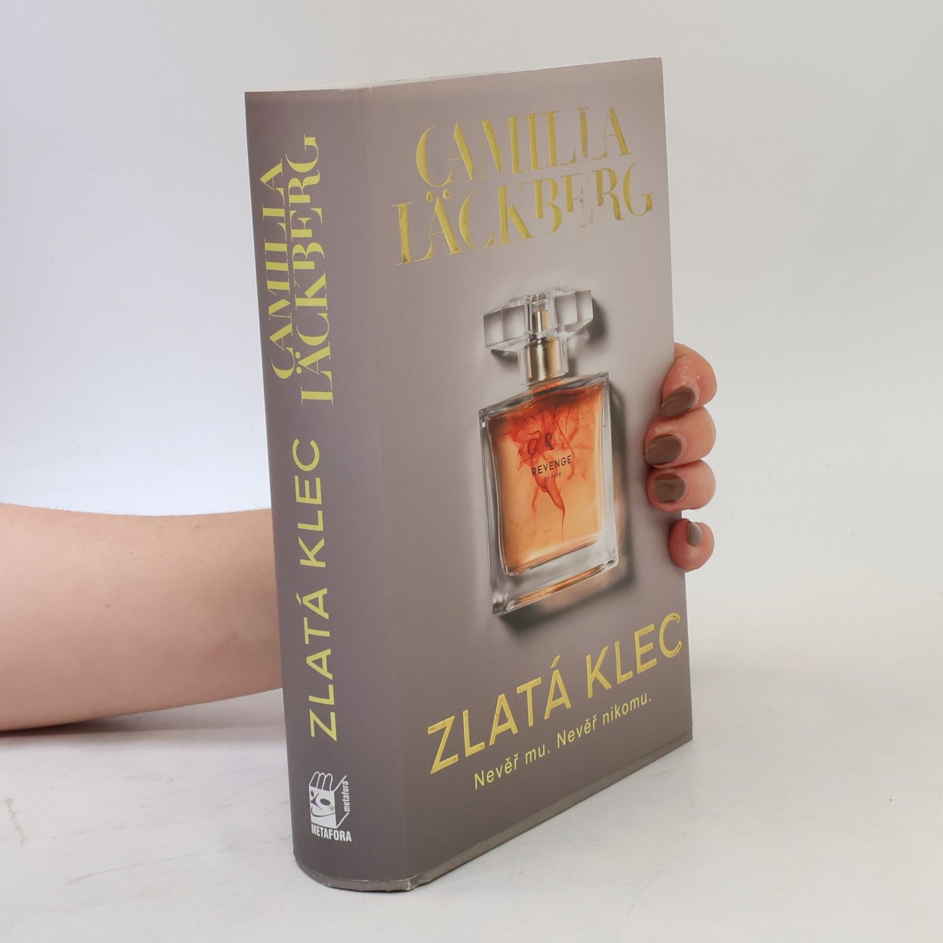 Camilla Läckberg Zlatá klec