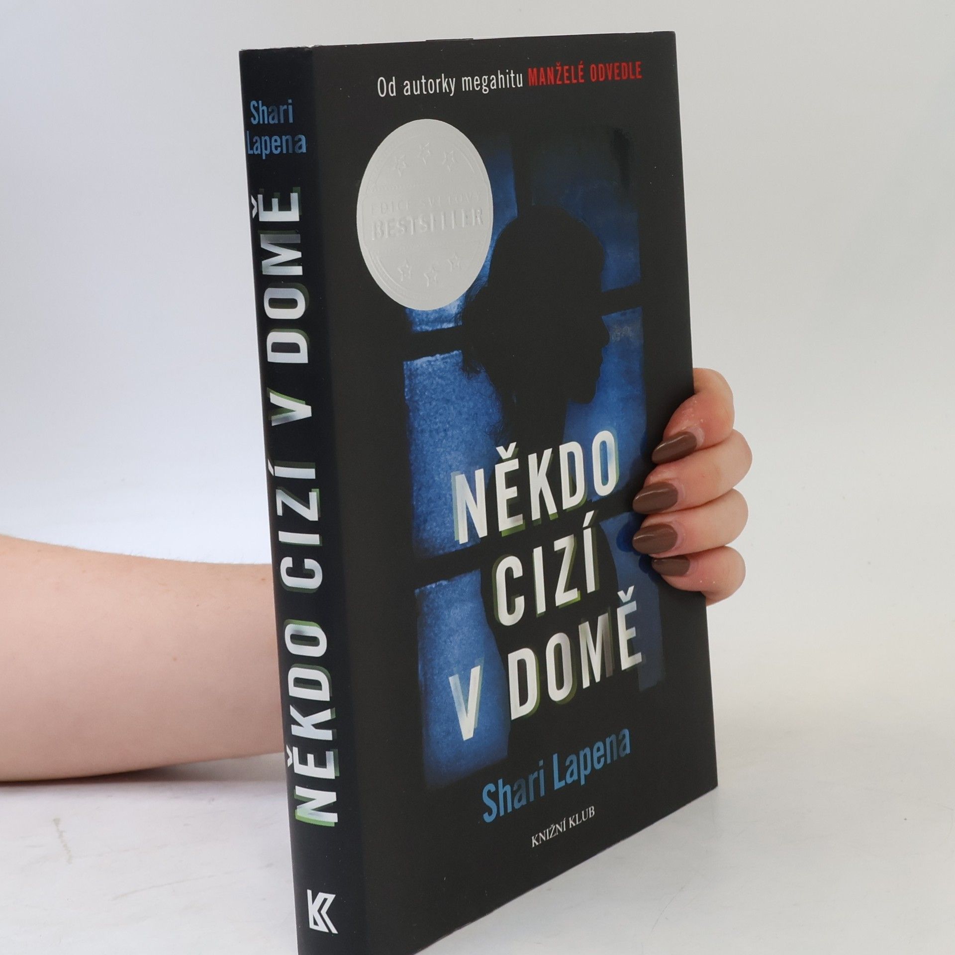 Shari Lapena Někdo cizí v domě