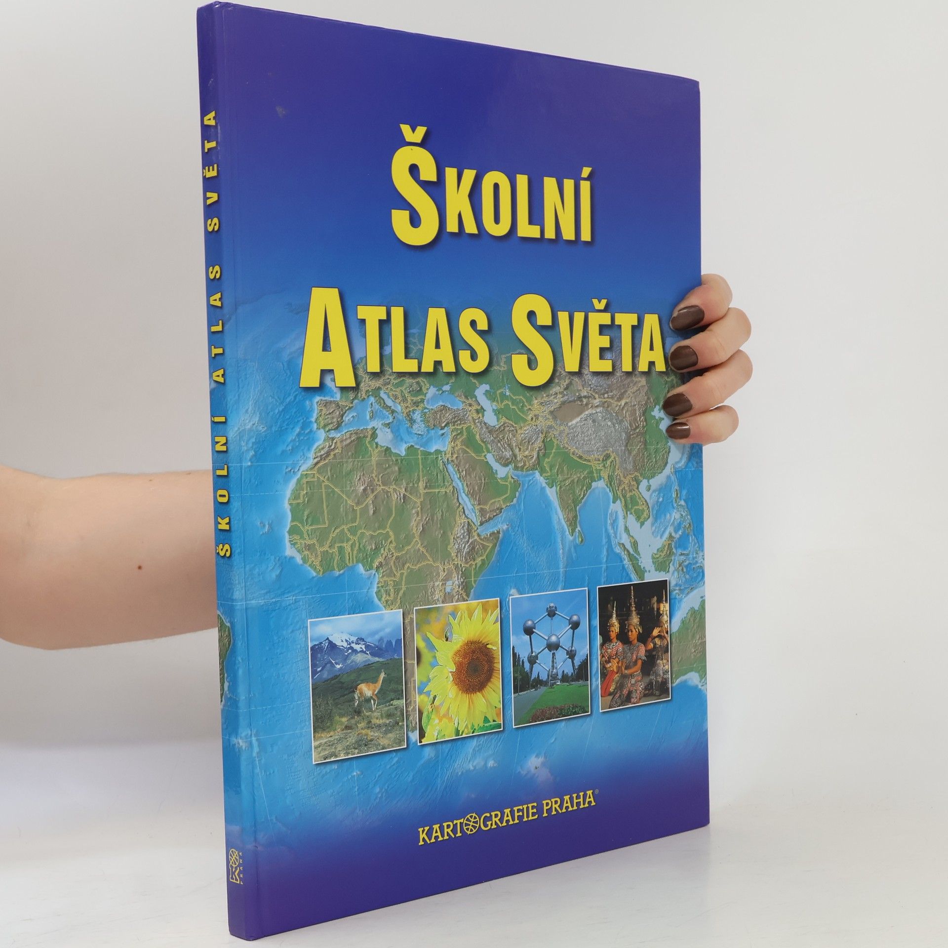 Various authors Školní atlas světa