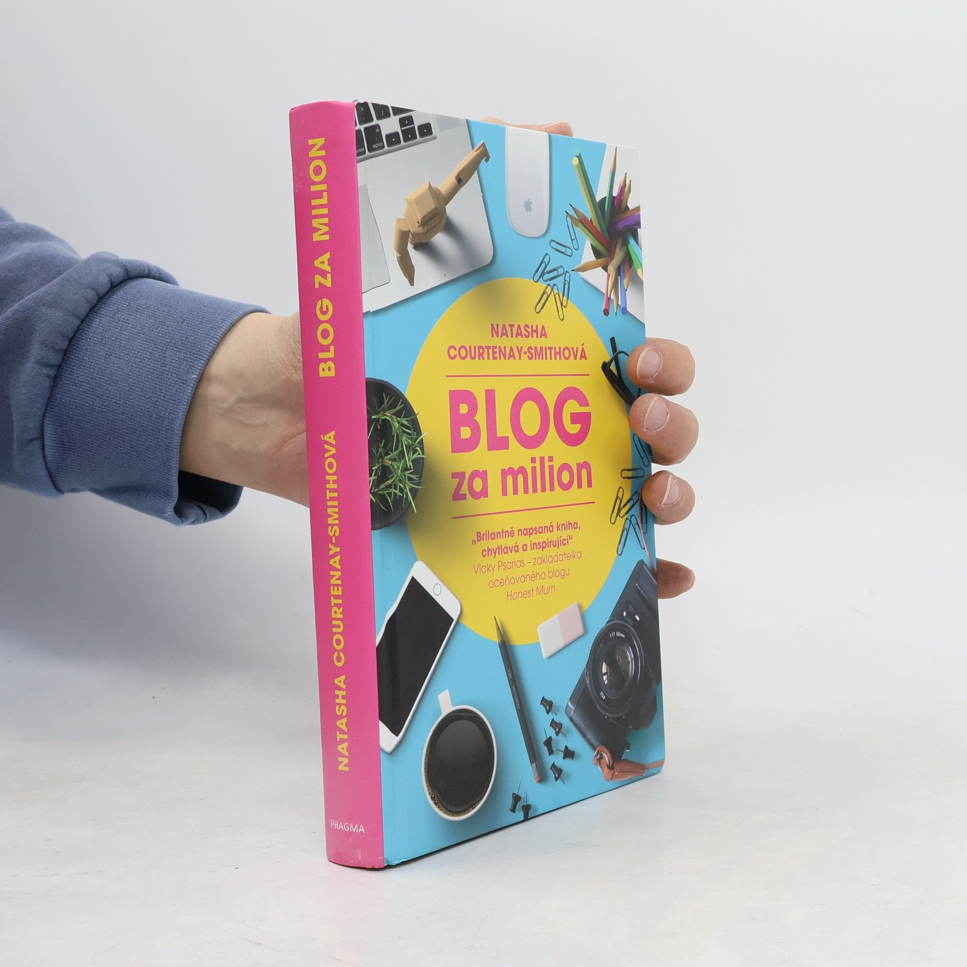 Natasha Courtenay-Smith Blog za milion