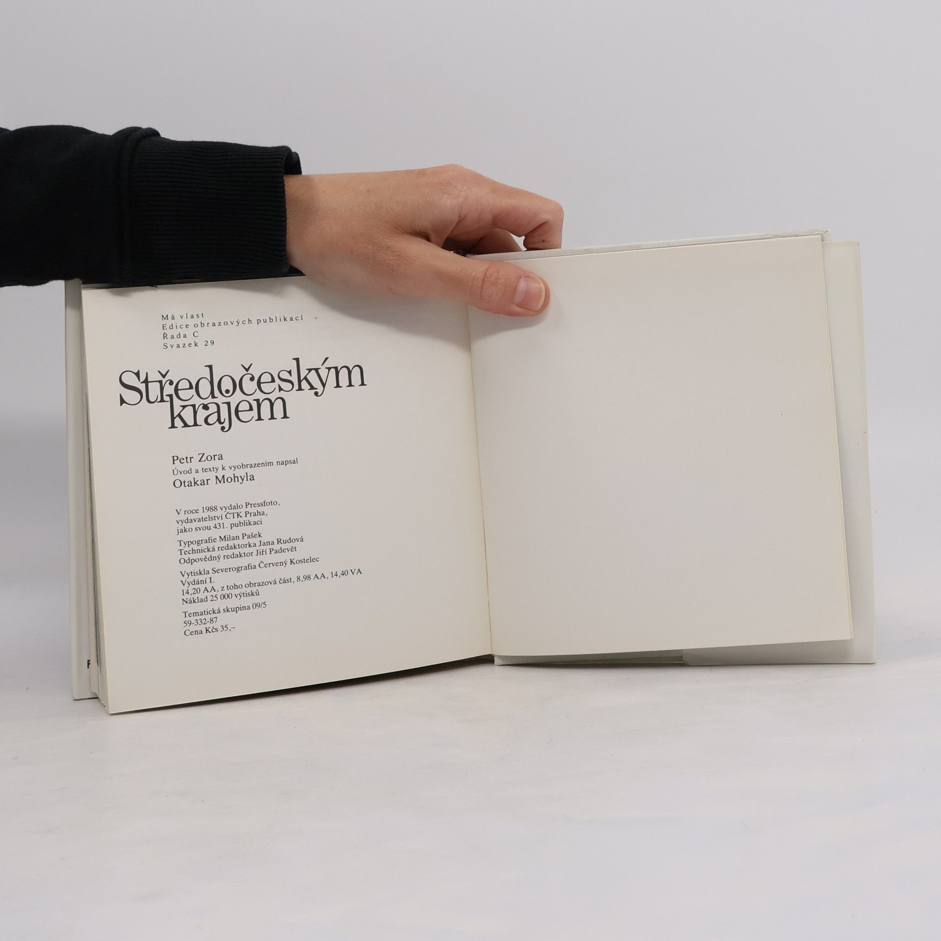 Petr Zora Středočeským krajem. Srednaja Čechija. Mittelböhmen. Central Bohemia