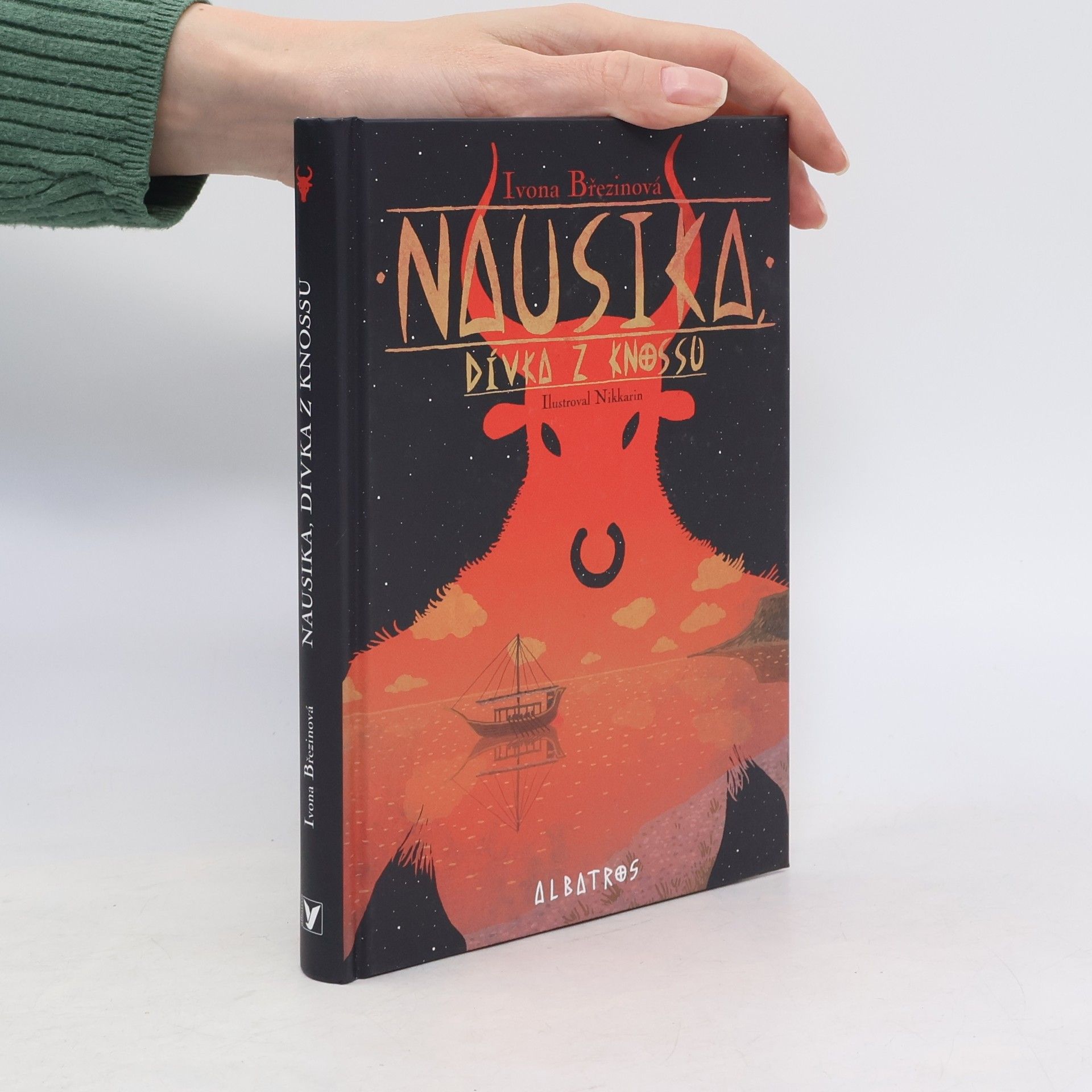 Ivona Březinová Nausika, dívka z Knossu
