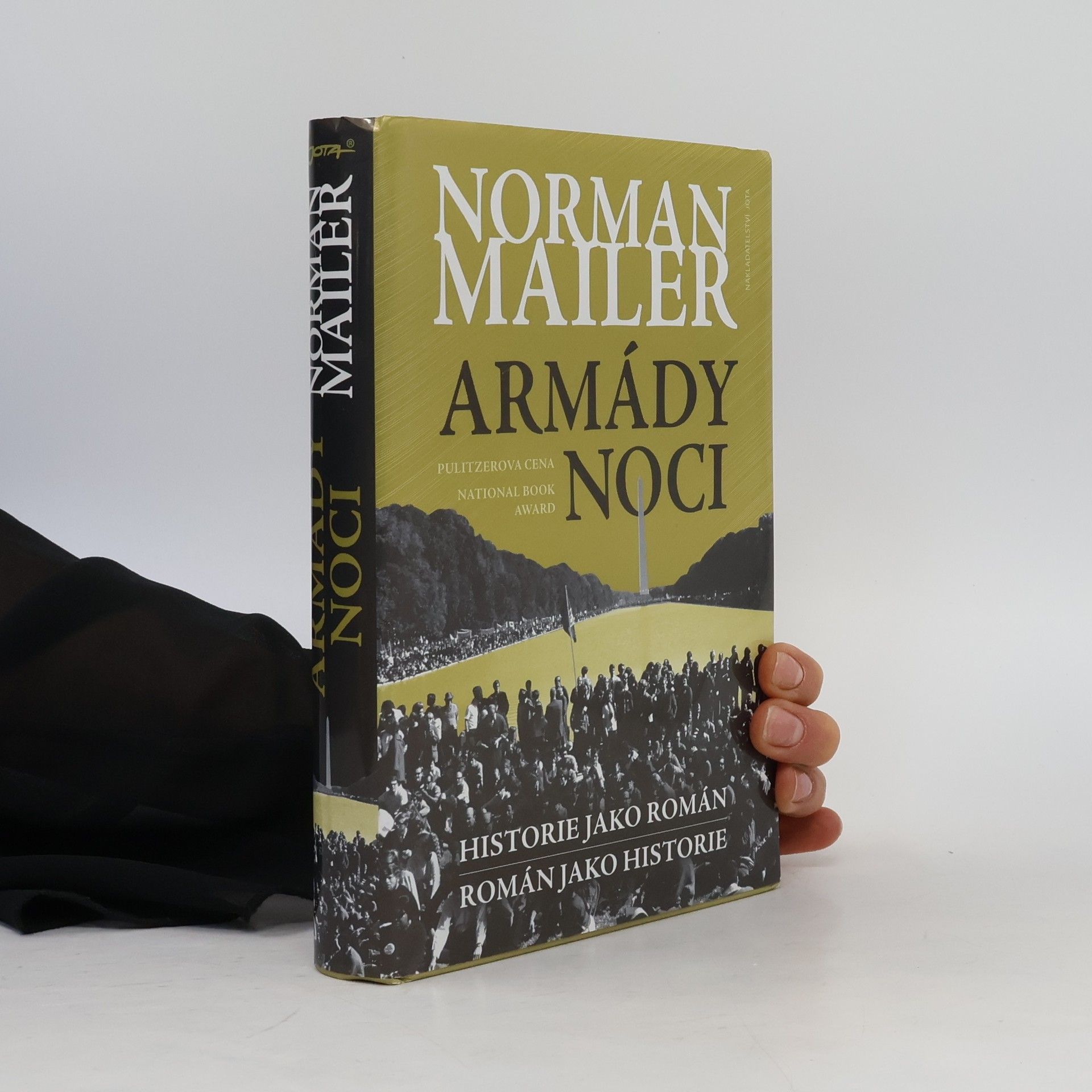 Norman Mailer Armády noci