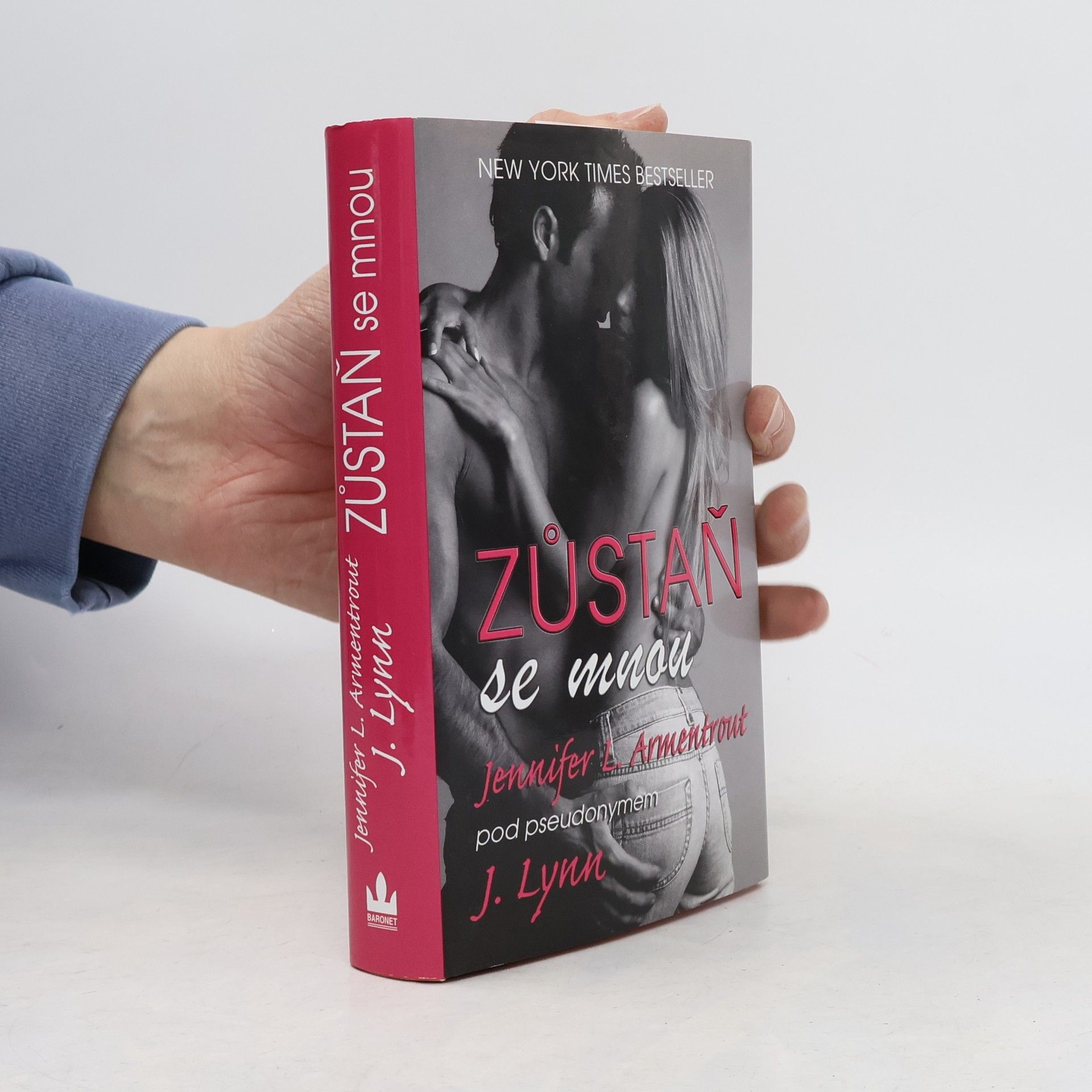 Jennifer Armentrout Zůstaň se mnou