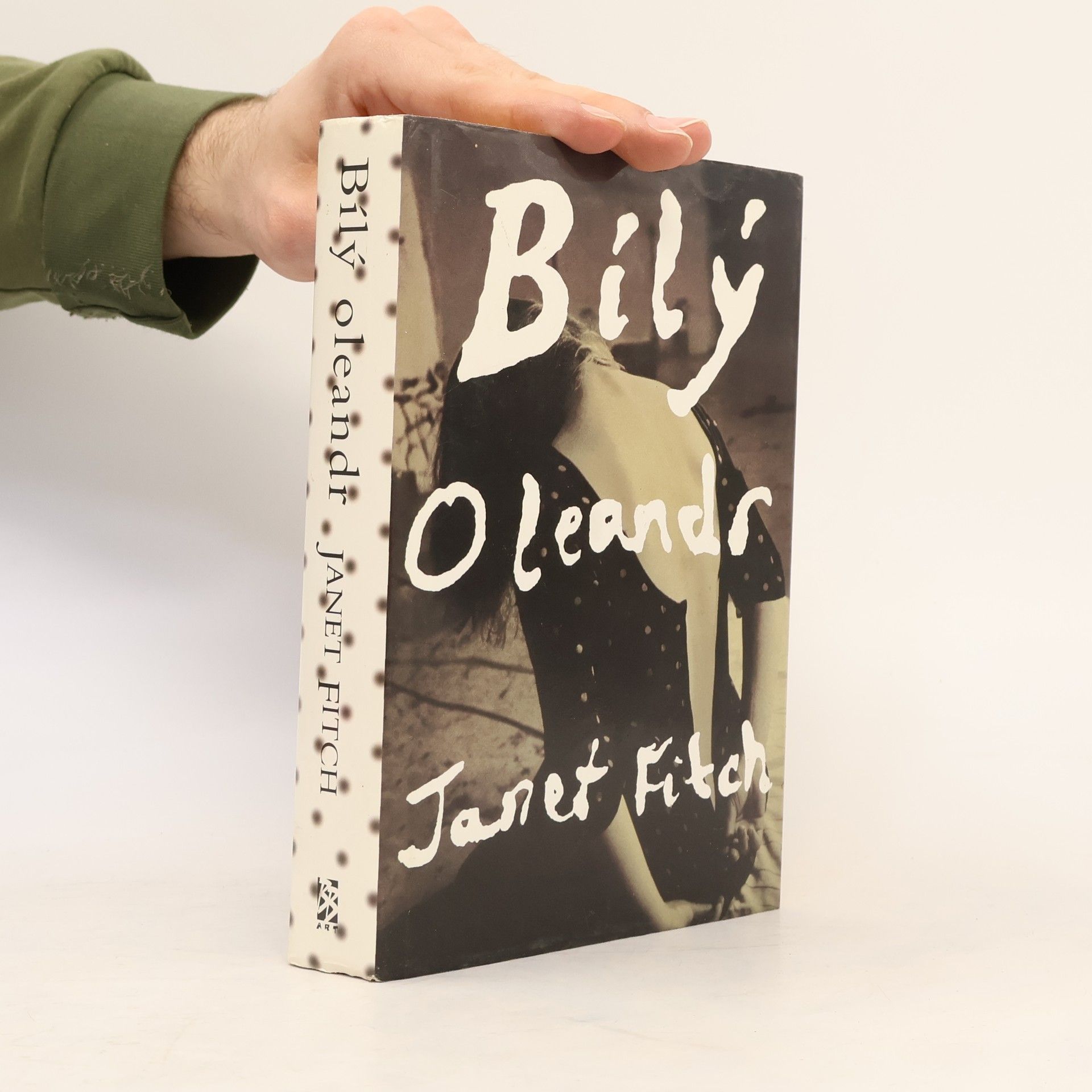Janet Fitch Bílý oleandr