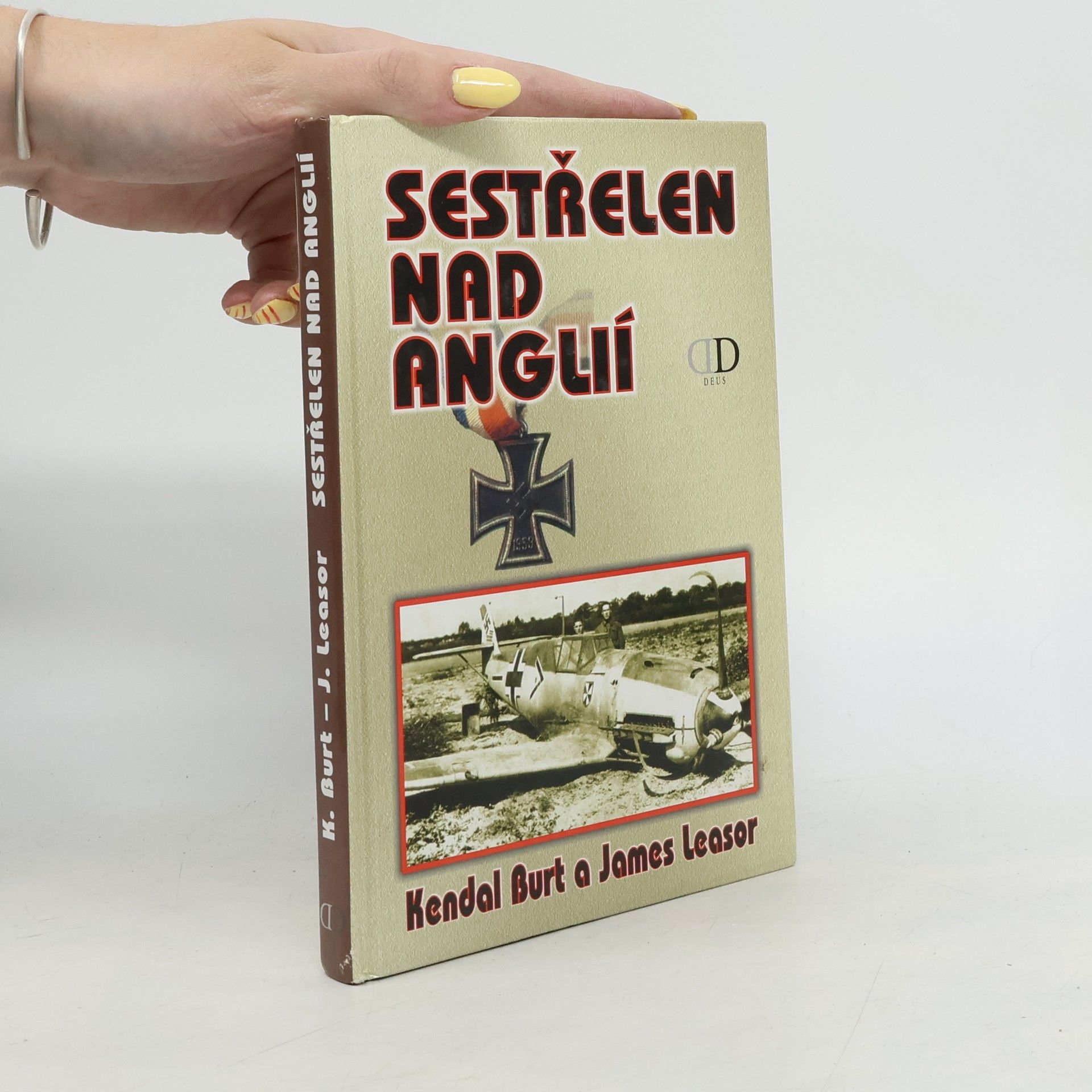 James Leasor Sestřelen nad Anglií