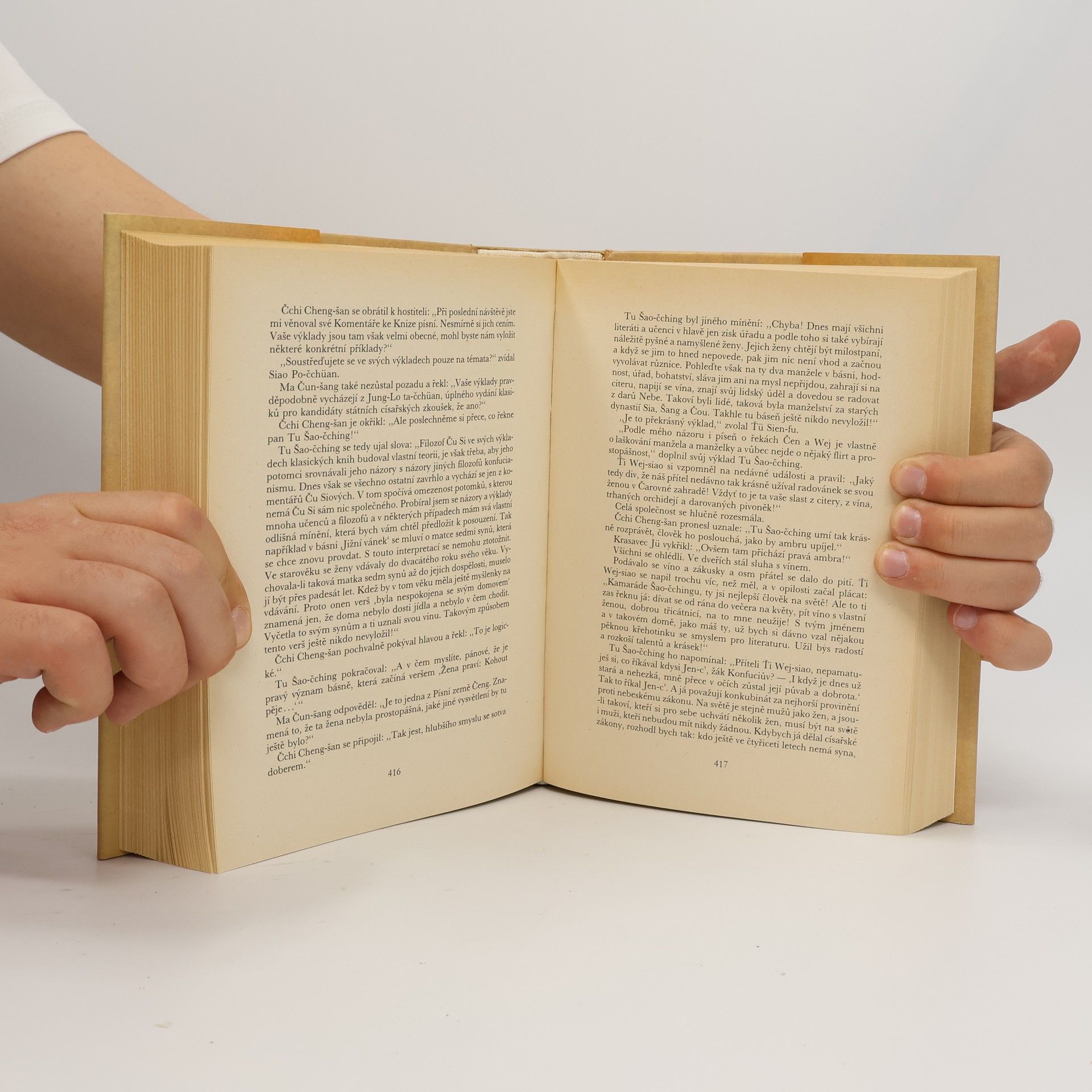 Jingzi Wu Literáti a mandaríni : neoficiální kronika Konfuciánů