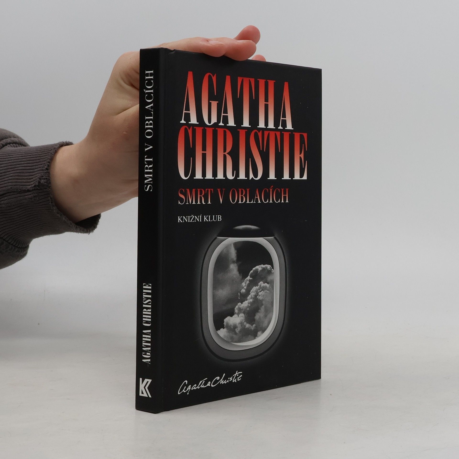 Agatha Christie Smrt v oblacích