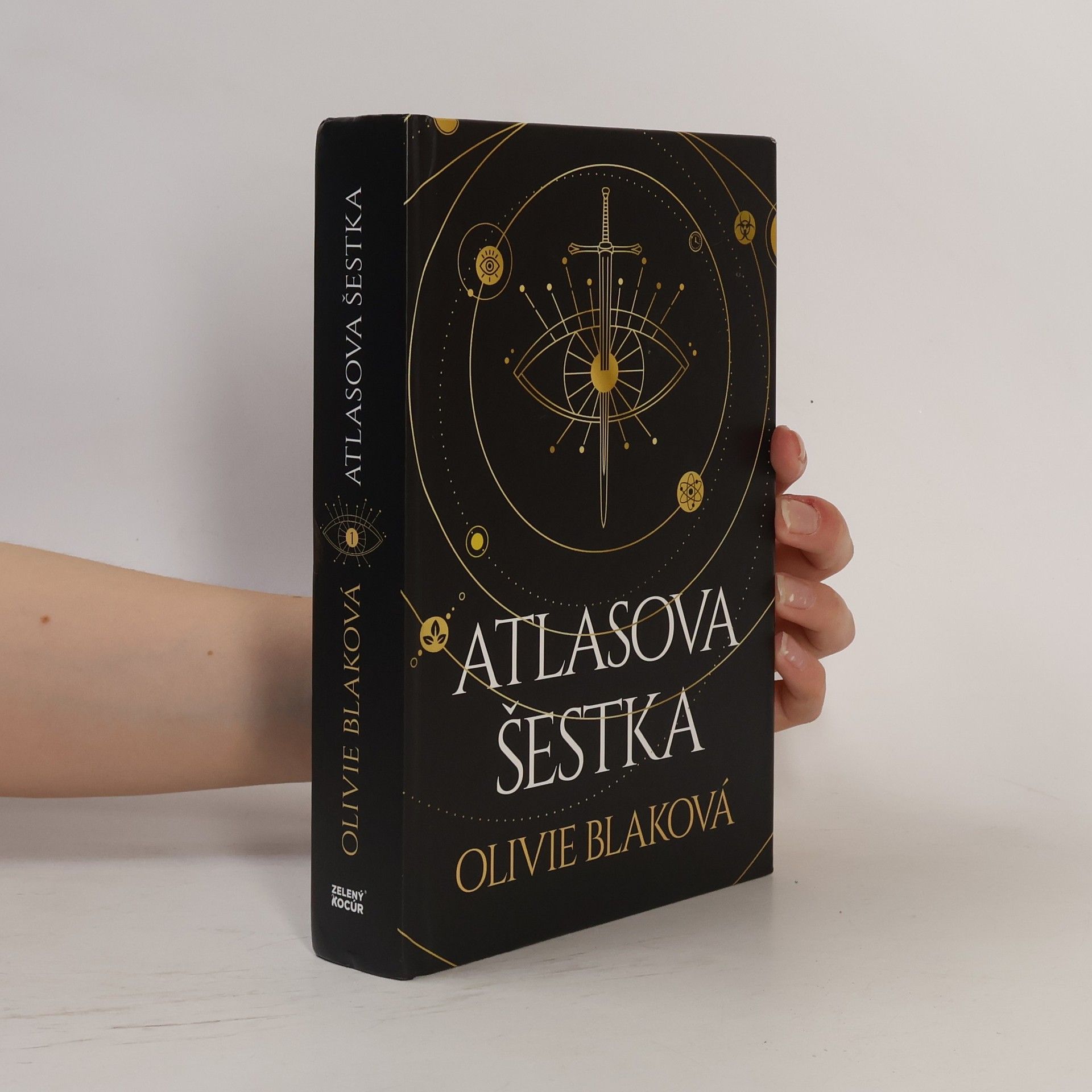 Olivie Blake Atlasova Šestka
