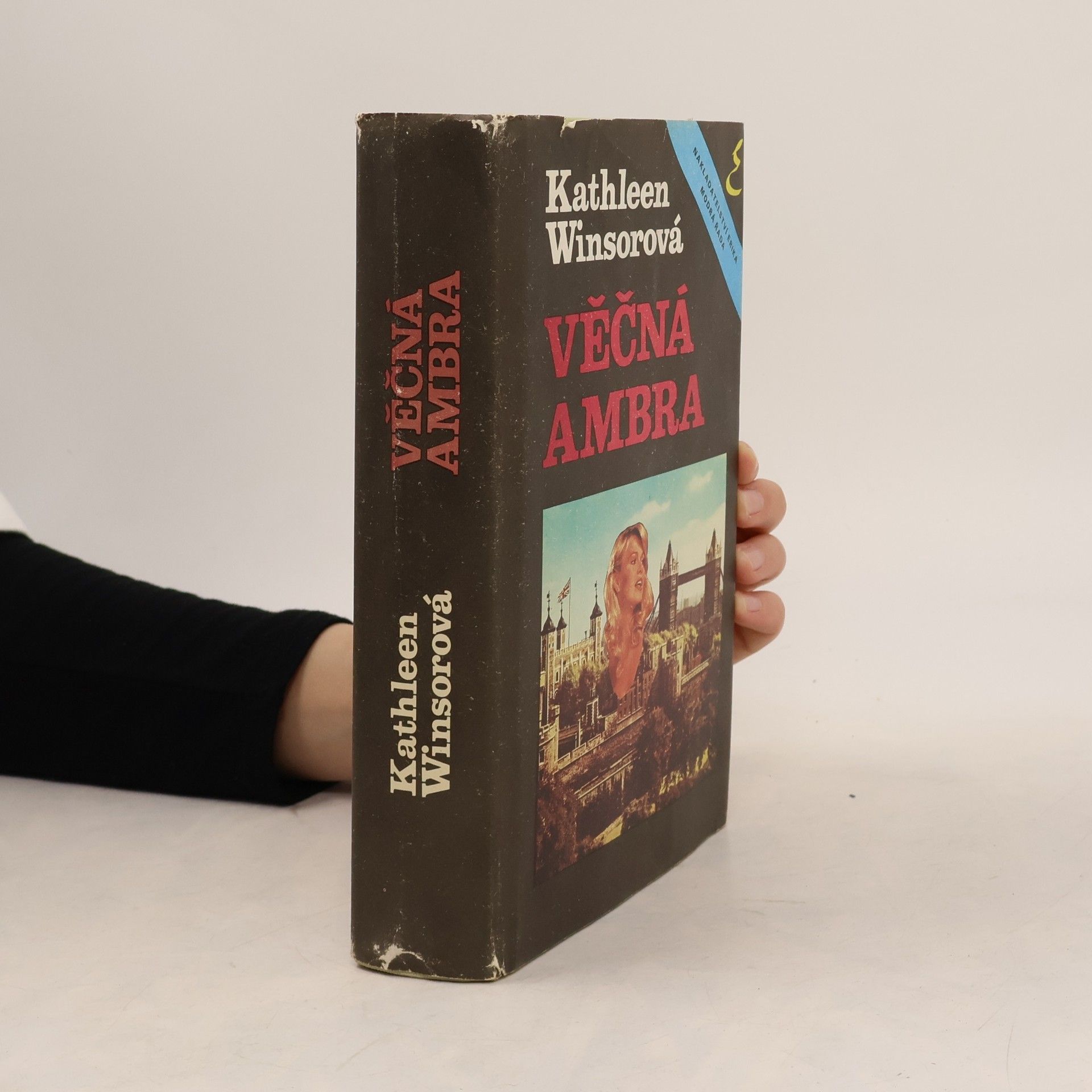 Kathleen Winsor Věčná Ambra