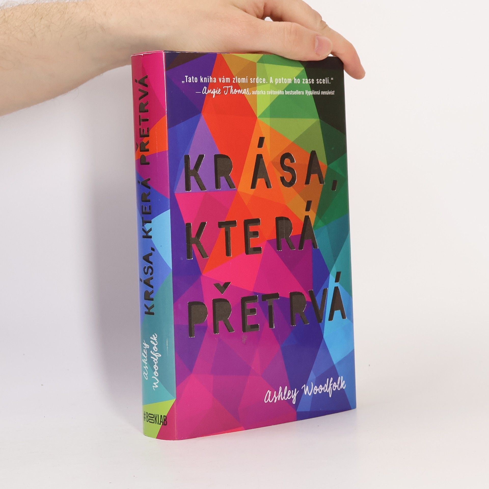 Ashley Woodfolk Krása, která přetrvá