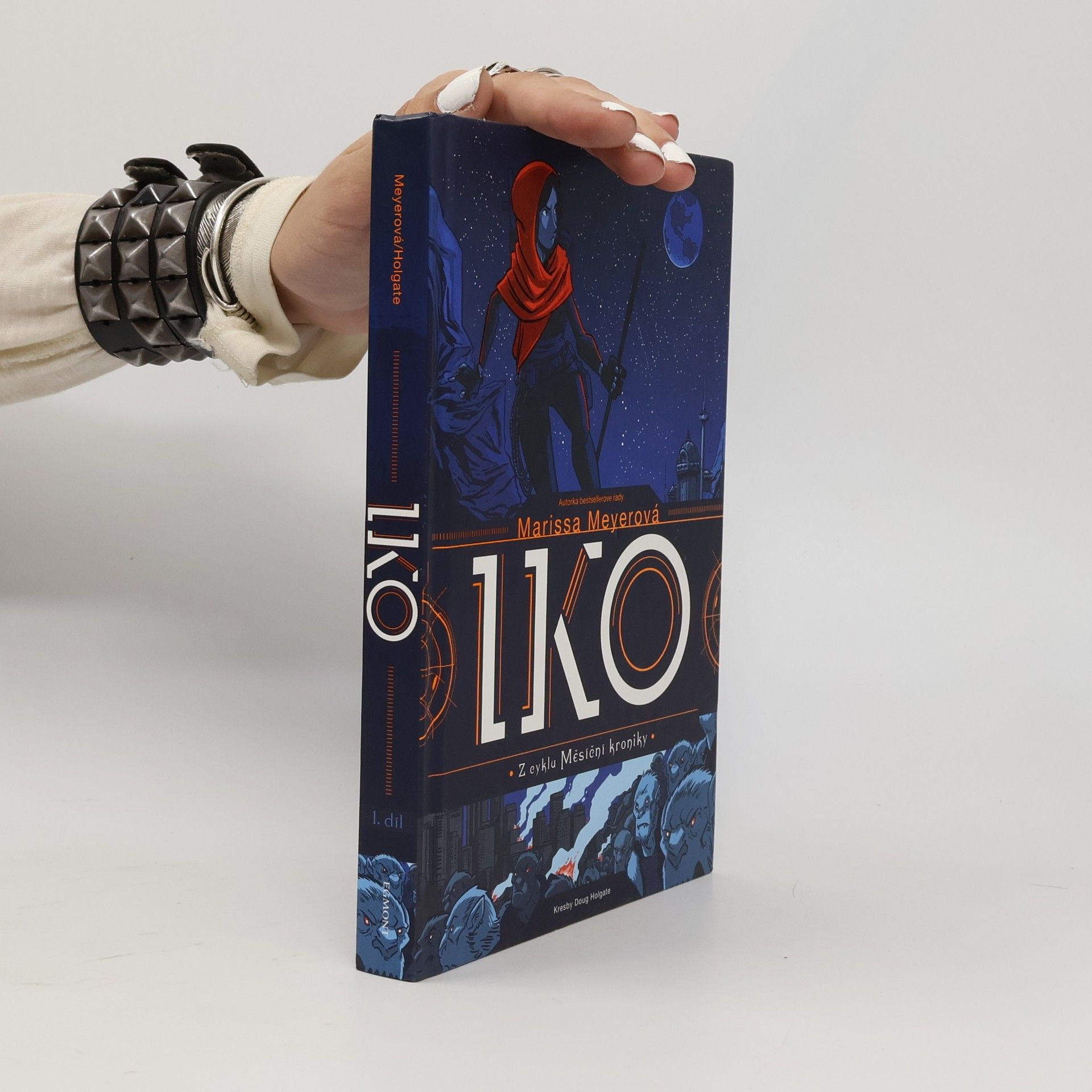 Marissa Meyer Iko. Z cyklu měsíční kroniky