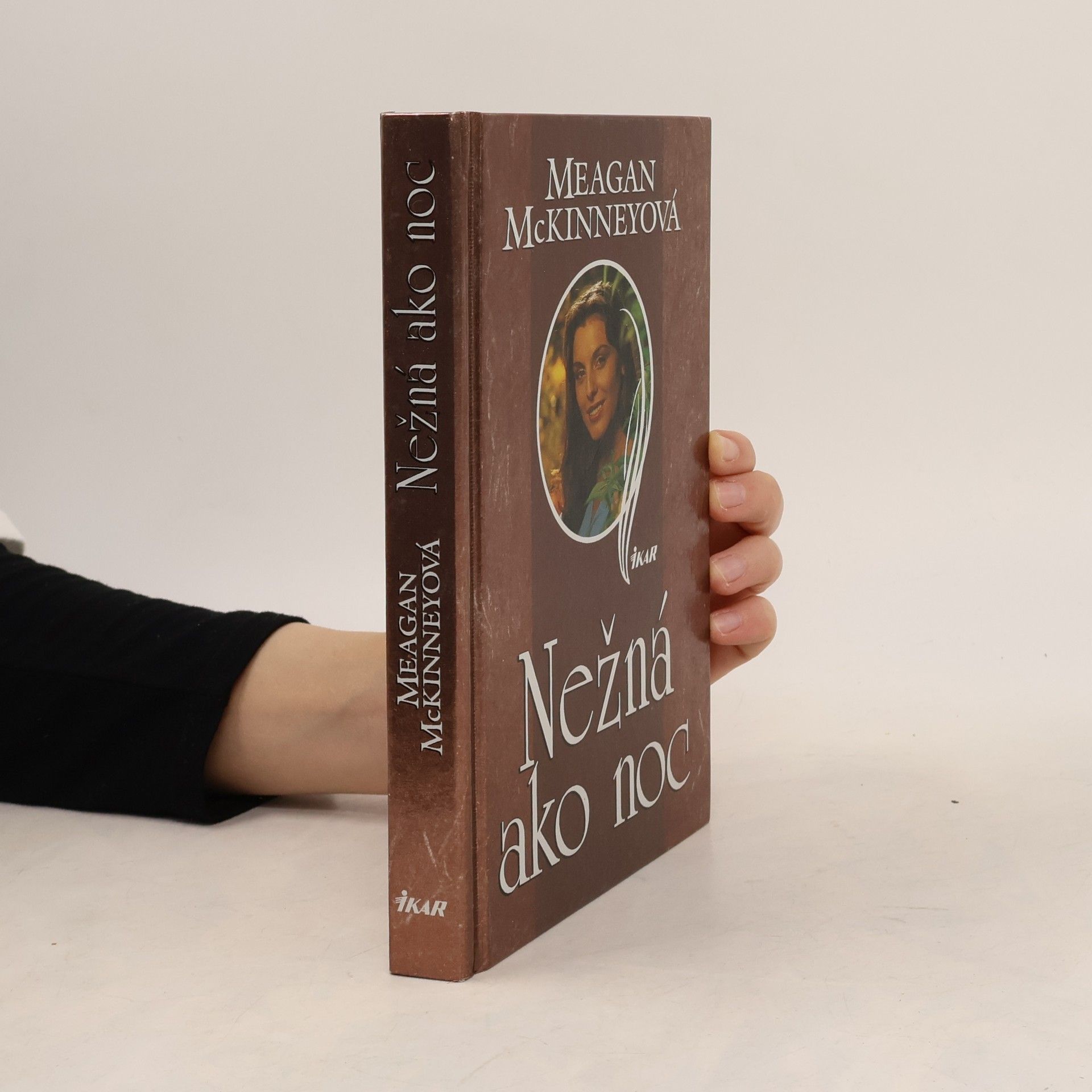 Meagan McKinney Nežná ako noc