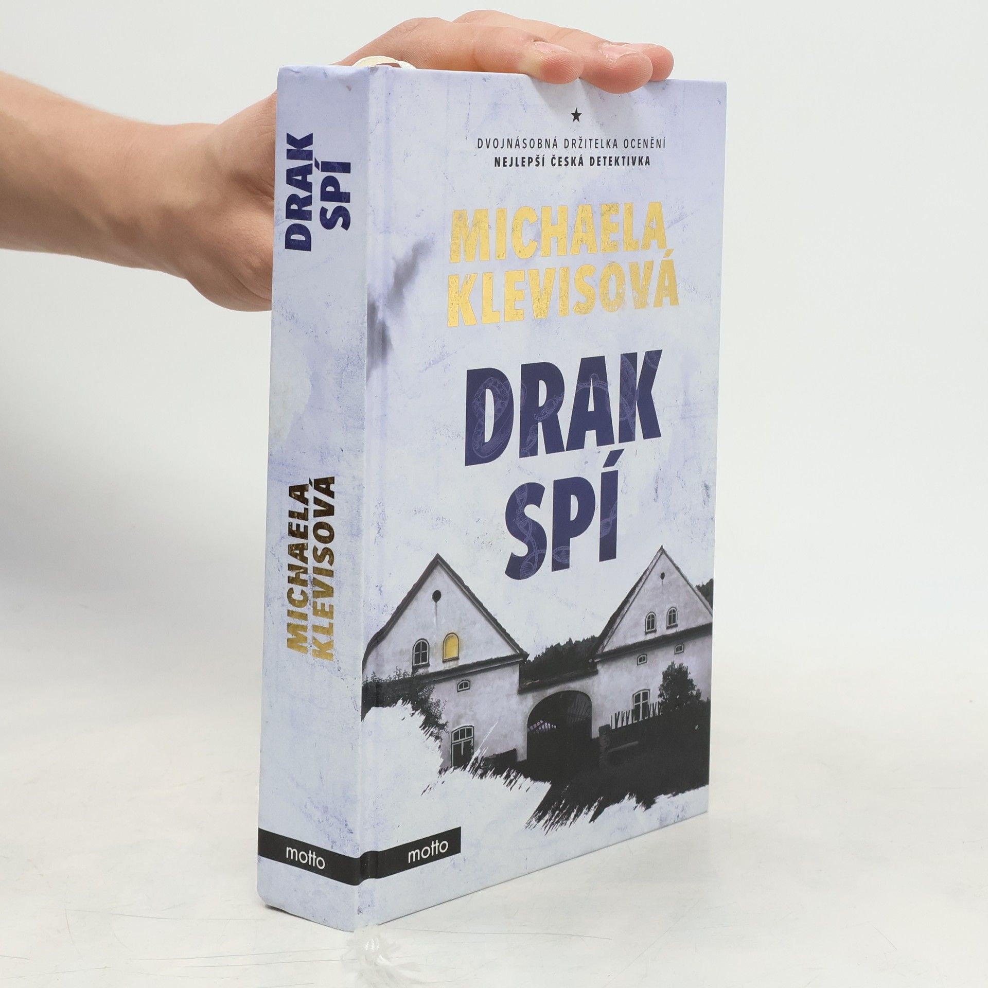 Drak spí