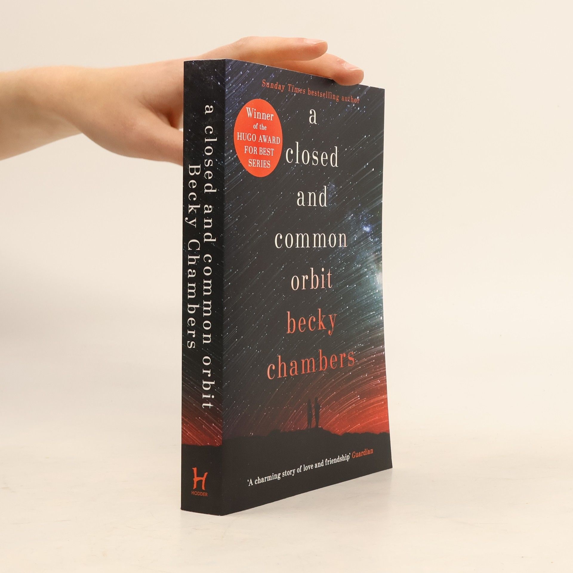 Becky Chambers A closed and common orbit