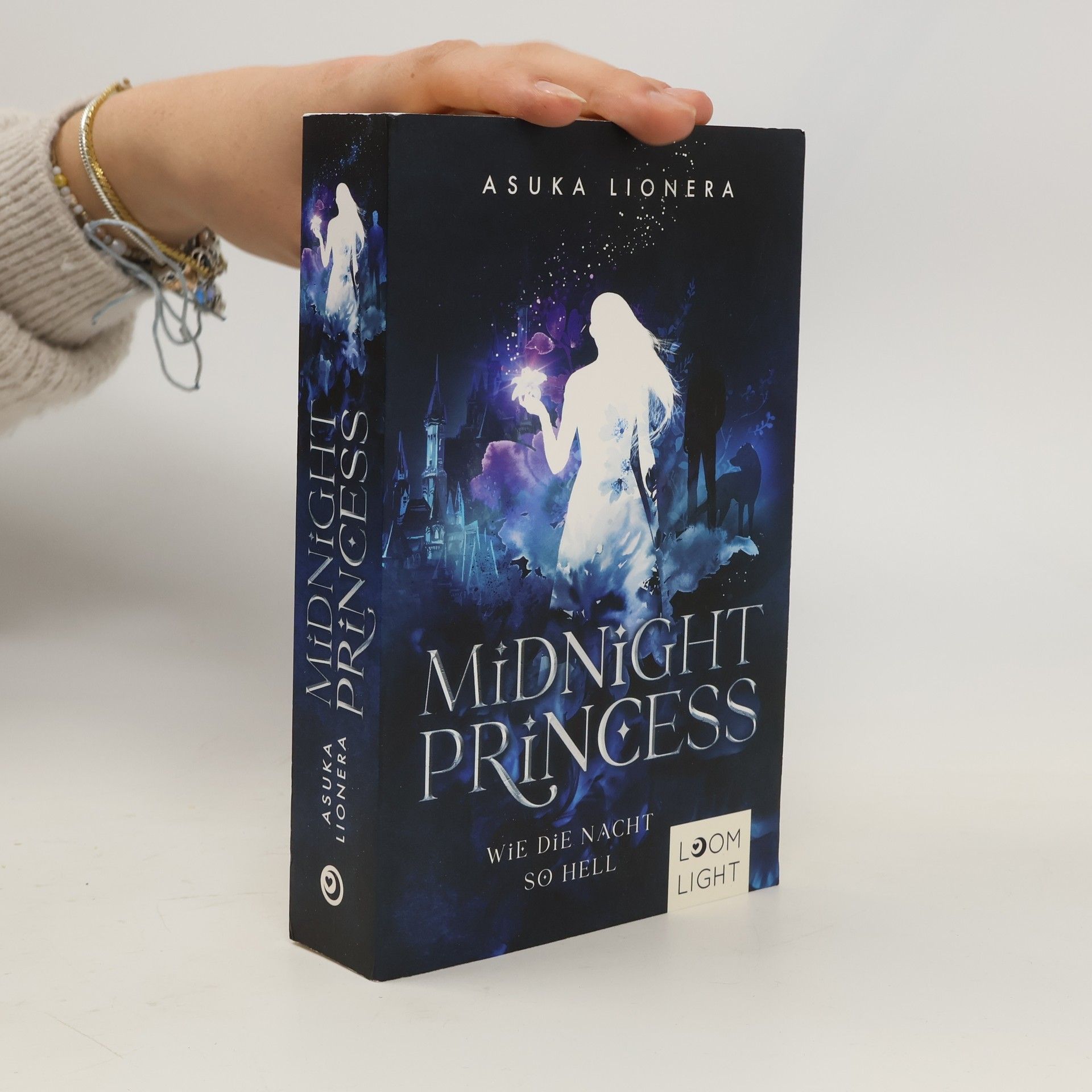 Asuka Lionera Midnight Princess 1: Wie die Nacht so hell