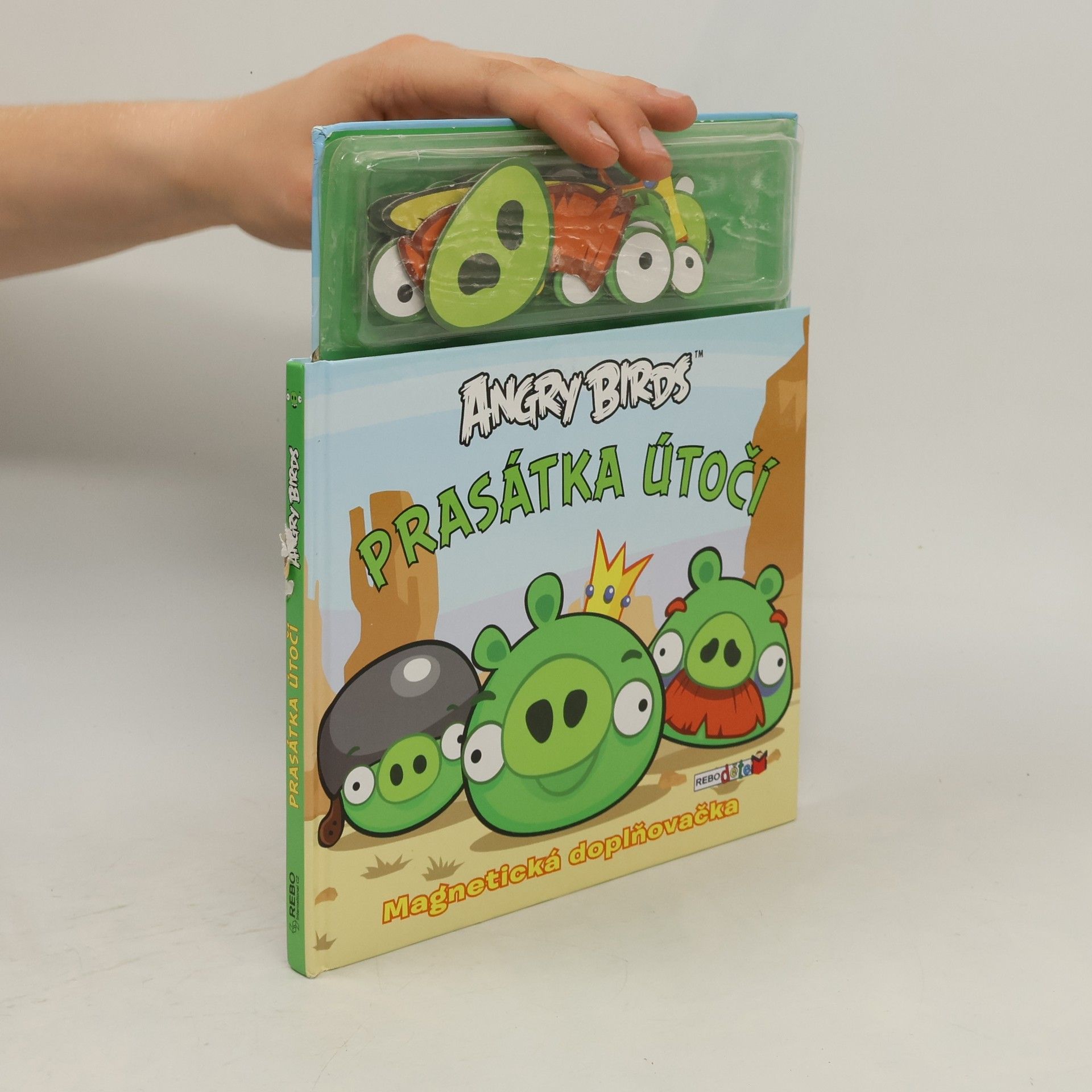 AA.VV. Angry birds : prasátka útočí : magnetická doplňovačka Angry birds