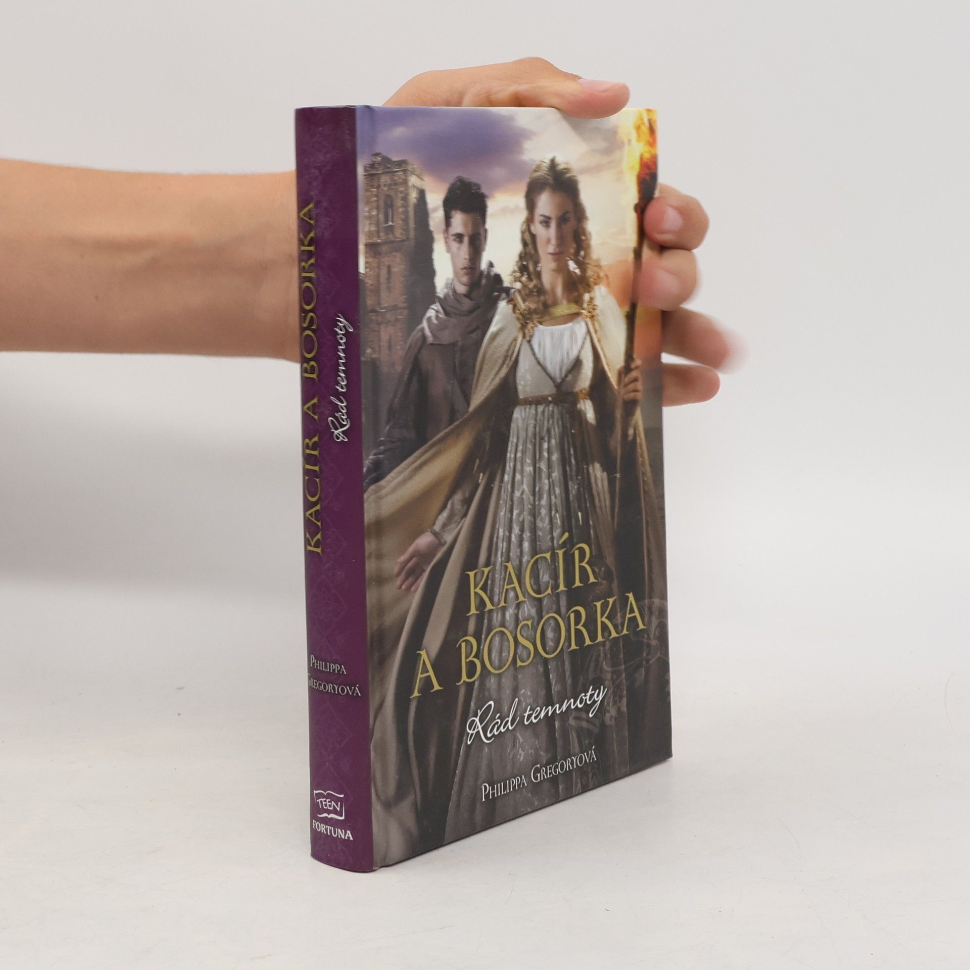 Philippa Gregory Kacír a bosorka