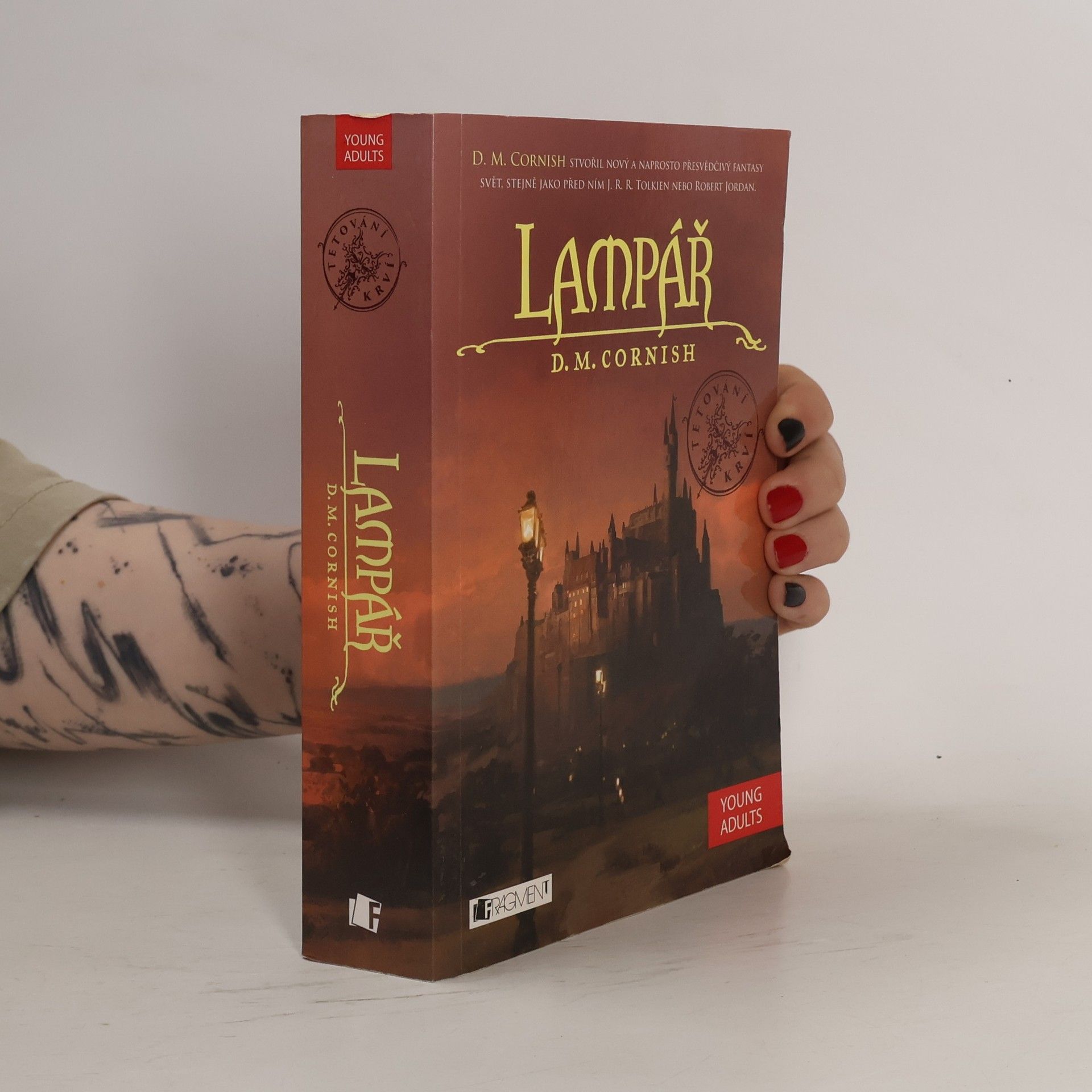 D. M. Cornish Lampář. Tetování krví 2