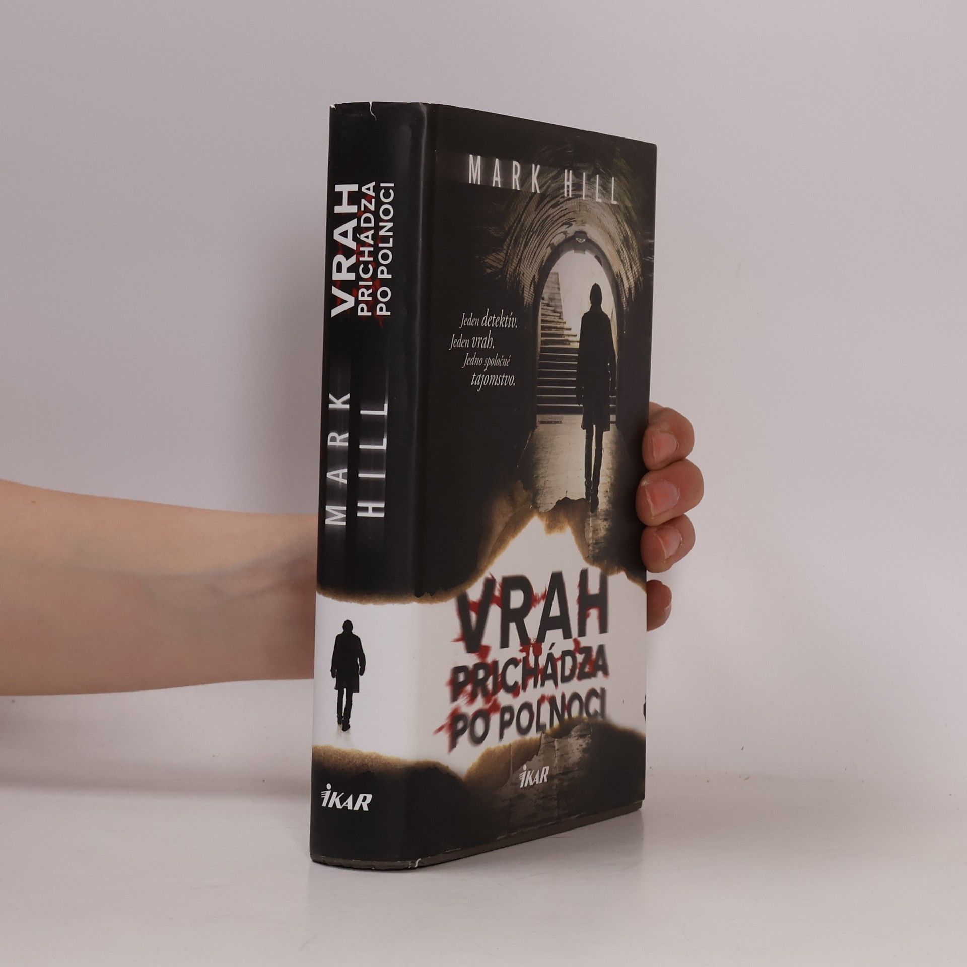 Mark Hill Vrah prichádza po polnoci