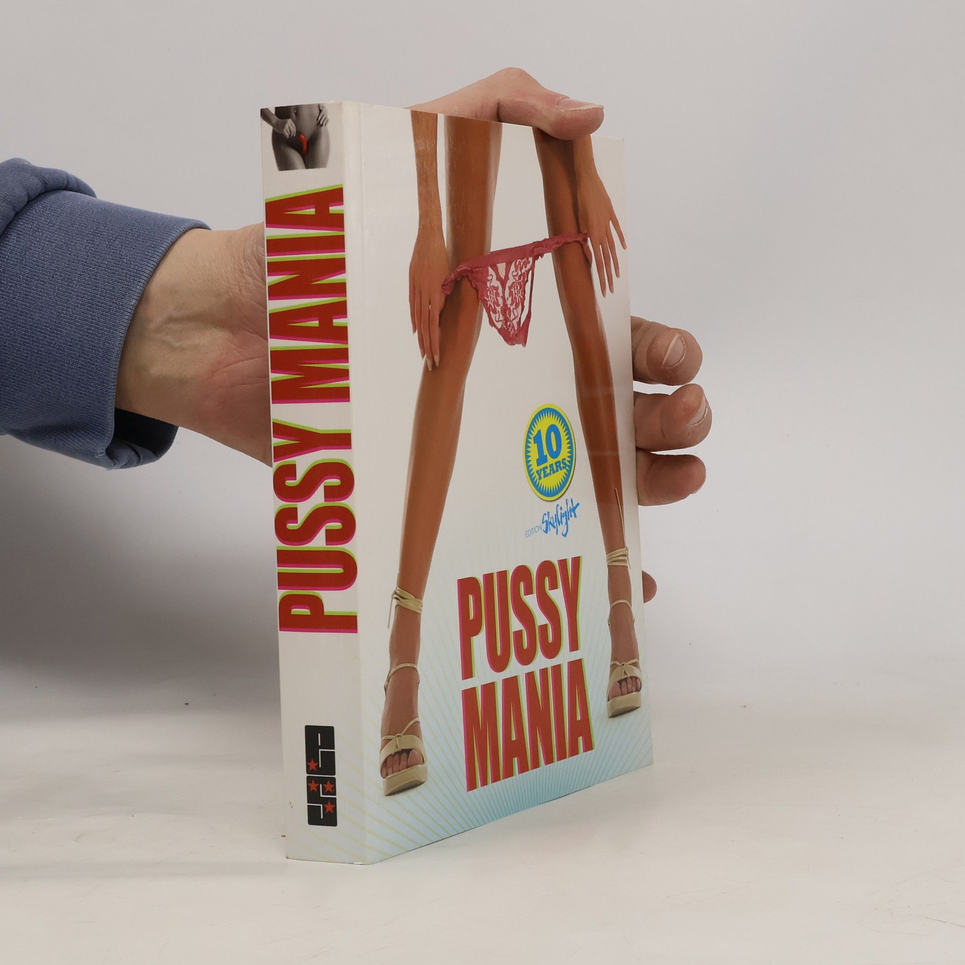 Pussy Mania