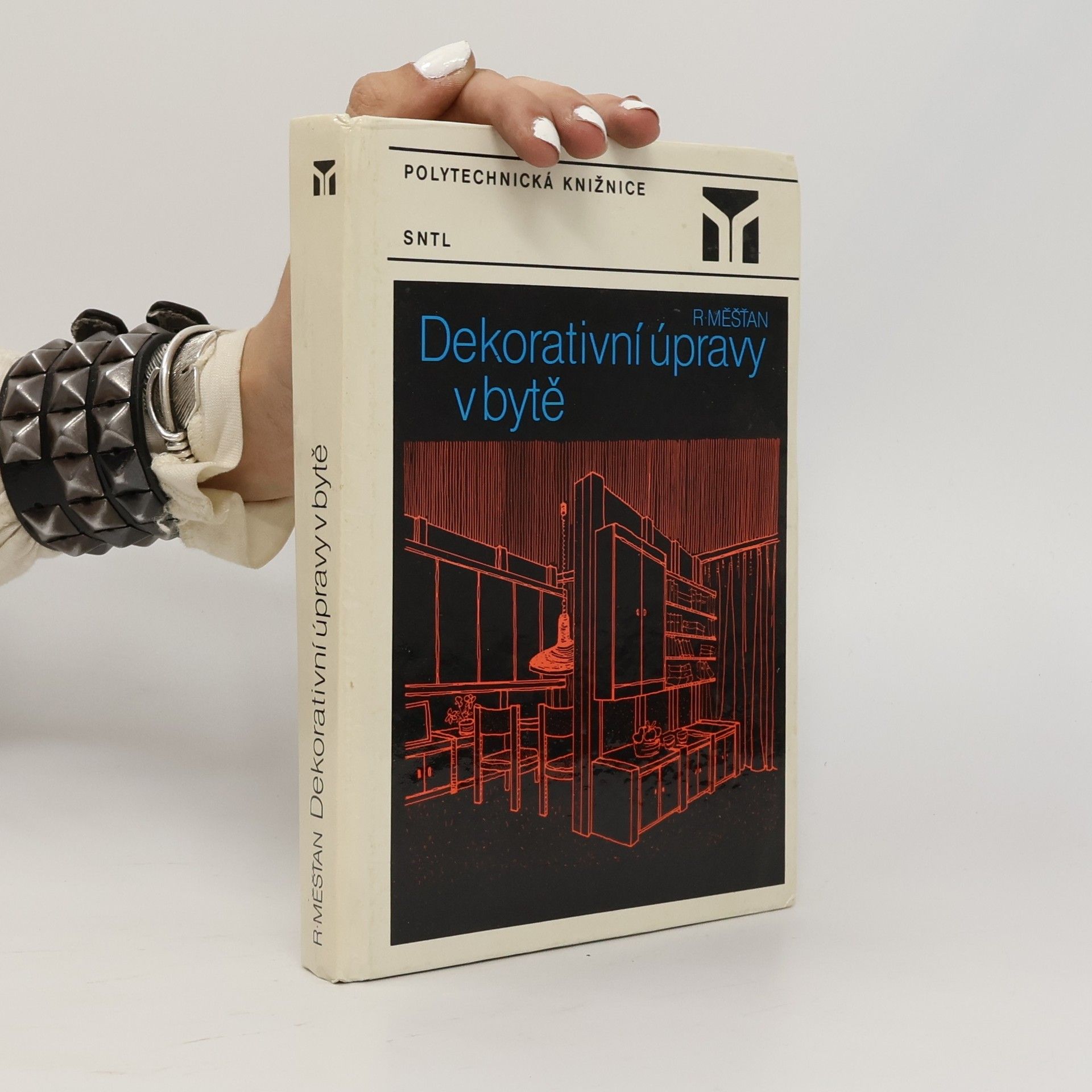 Radomír Měšťan Dekorativní úpravy v bytě