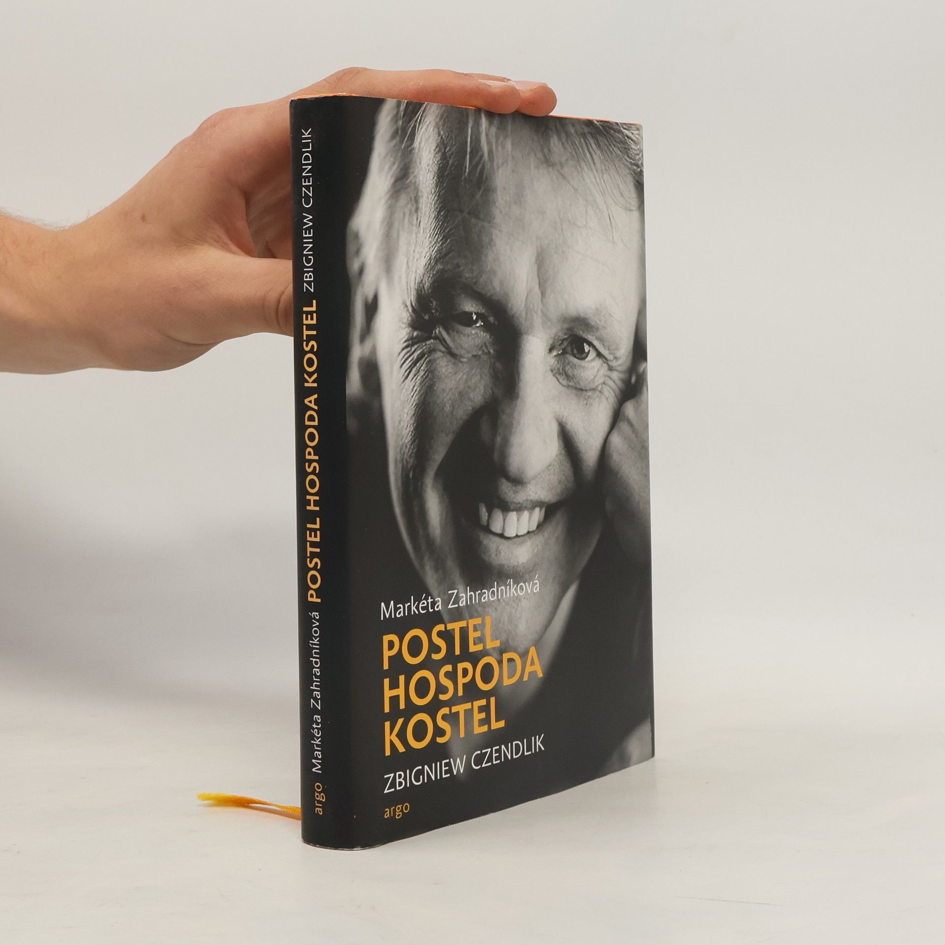 Markéta Zahradníková Postel, hospoda, kostel