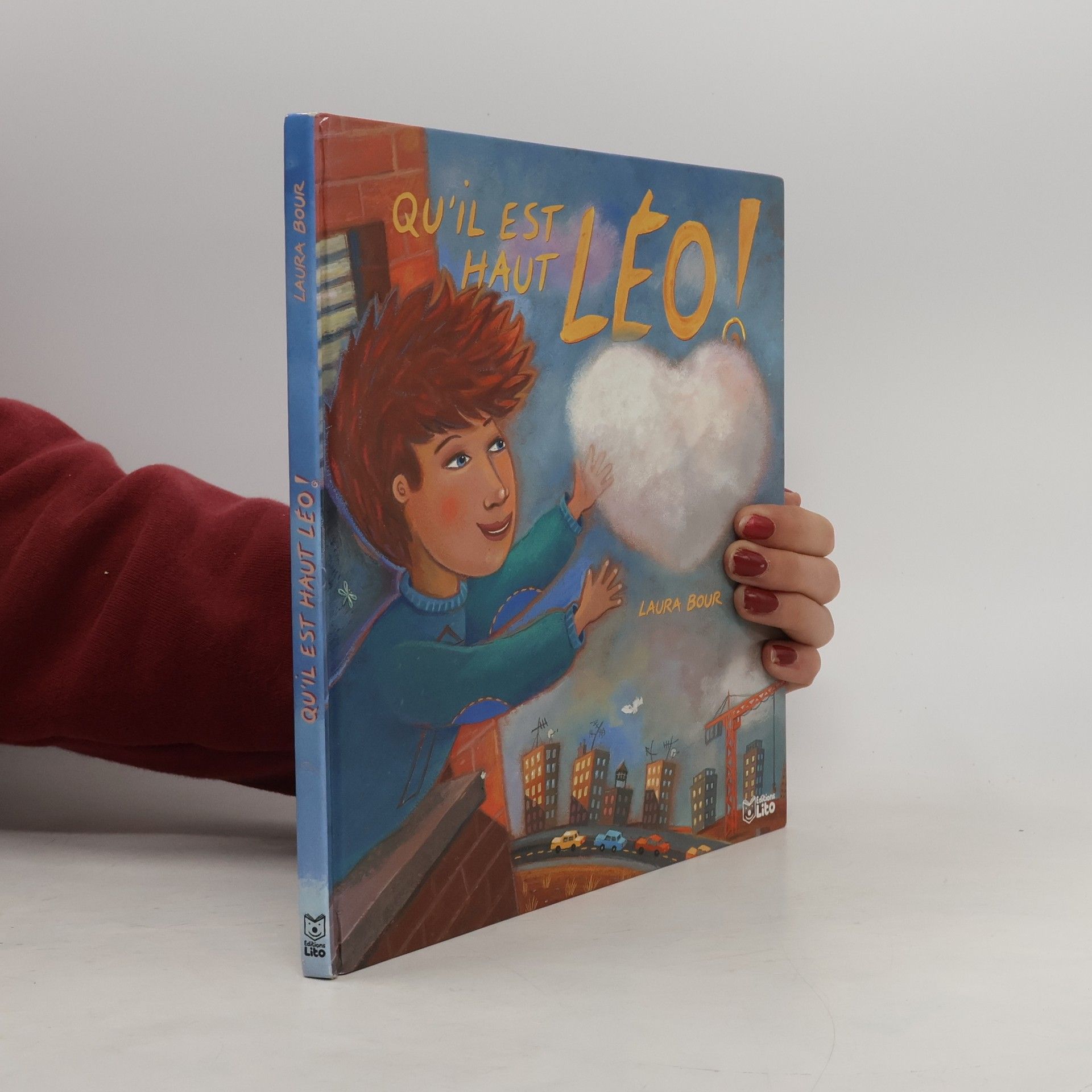 Laura Bour Qu'il est haut Léo!