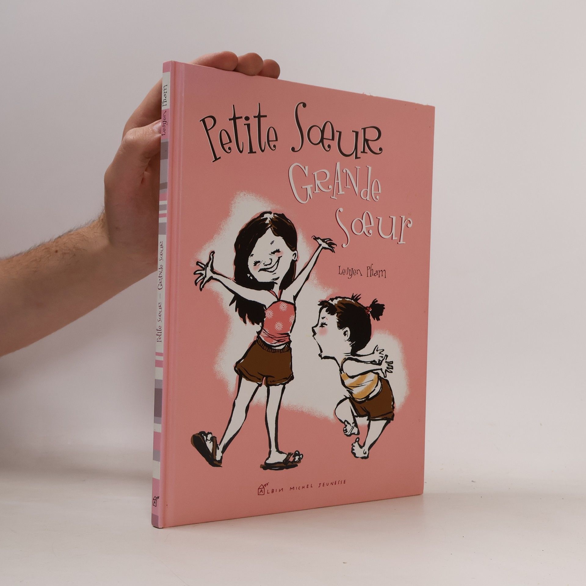 LeUyen Pham Petite sœur grande sœur