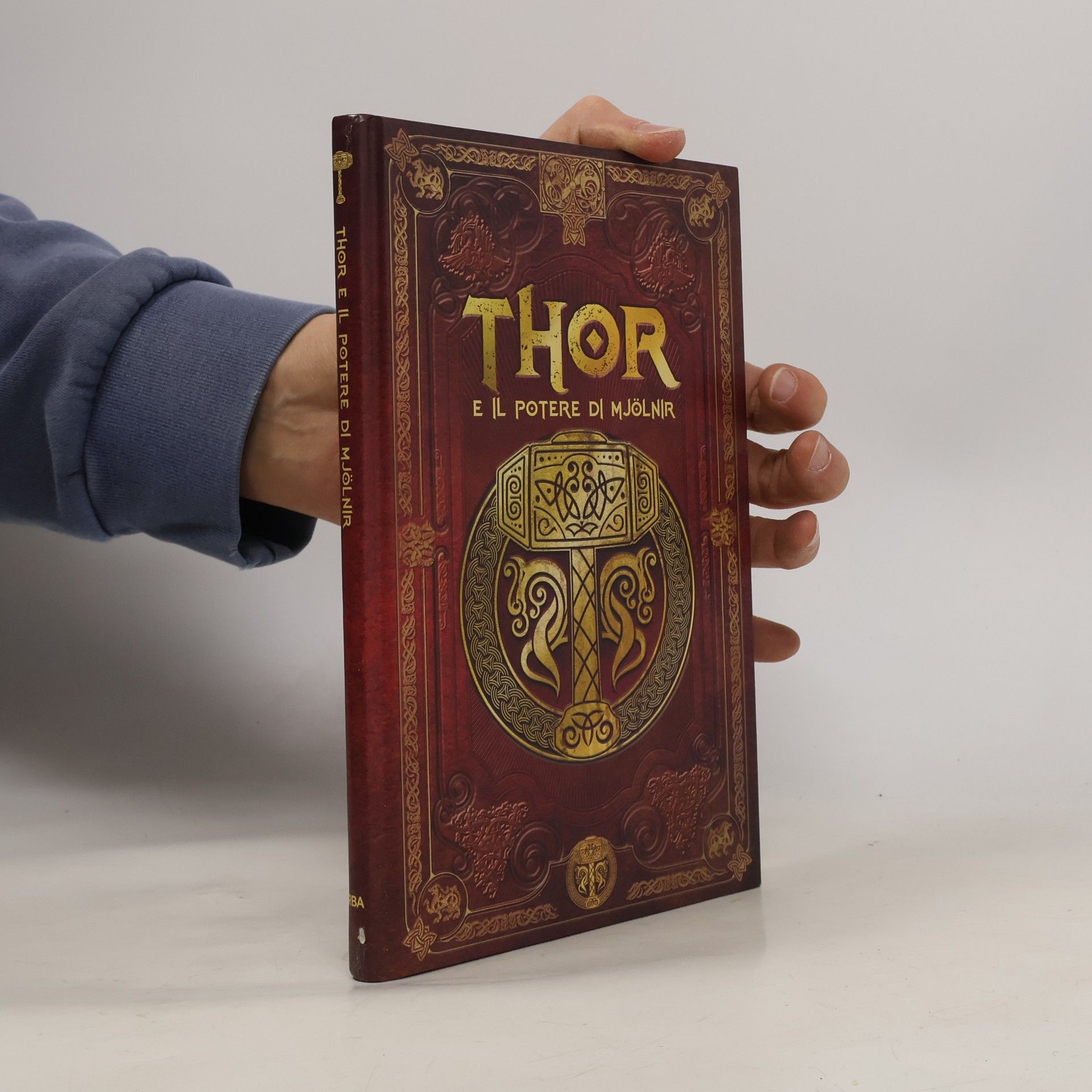 Irene Papa Thor e il potere di Mjölnir