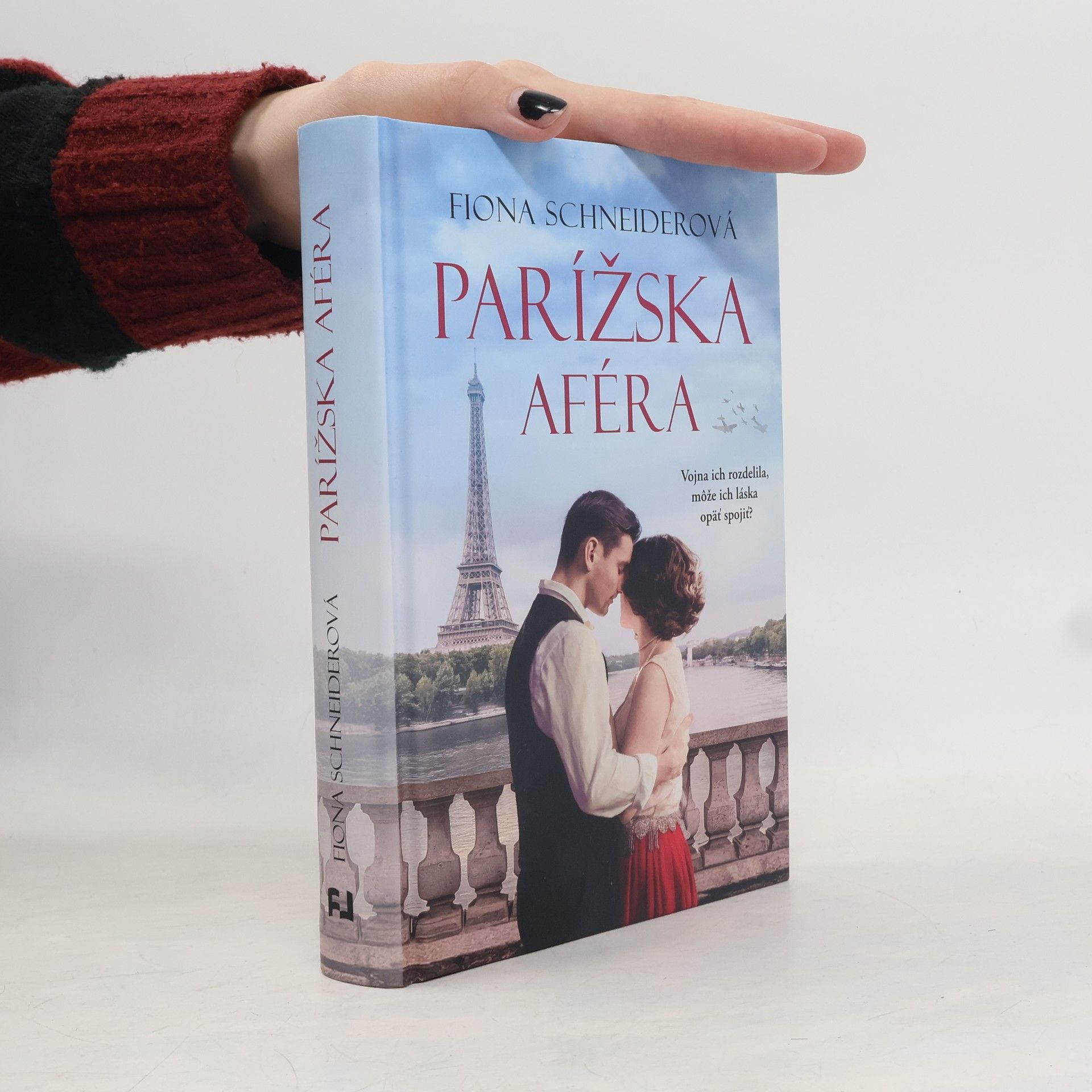 Fiona Schneider Parížská aféra