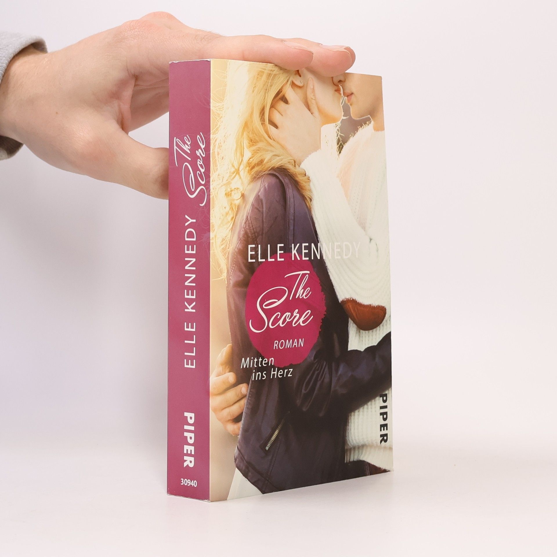 Elle Kennedy The Score