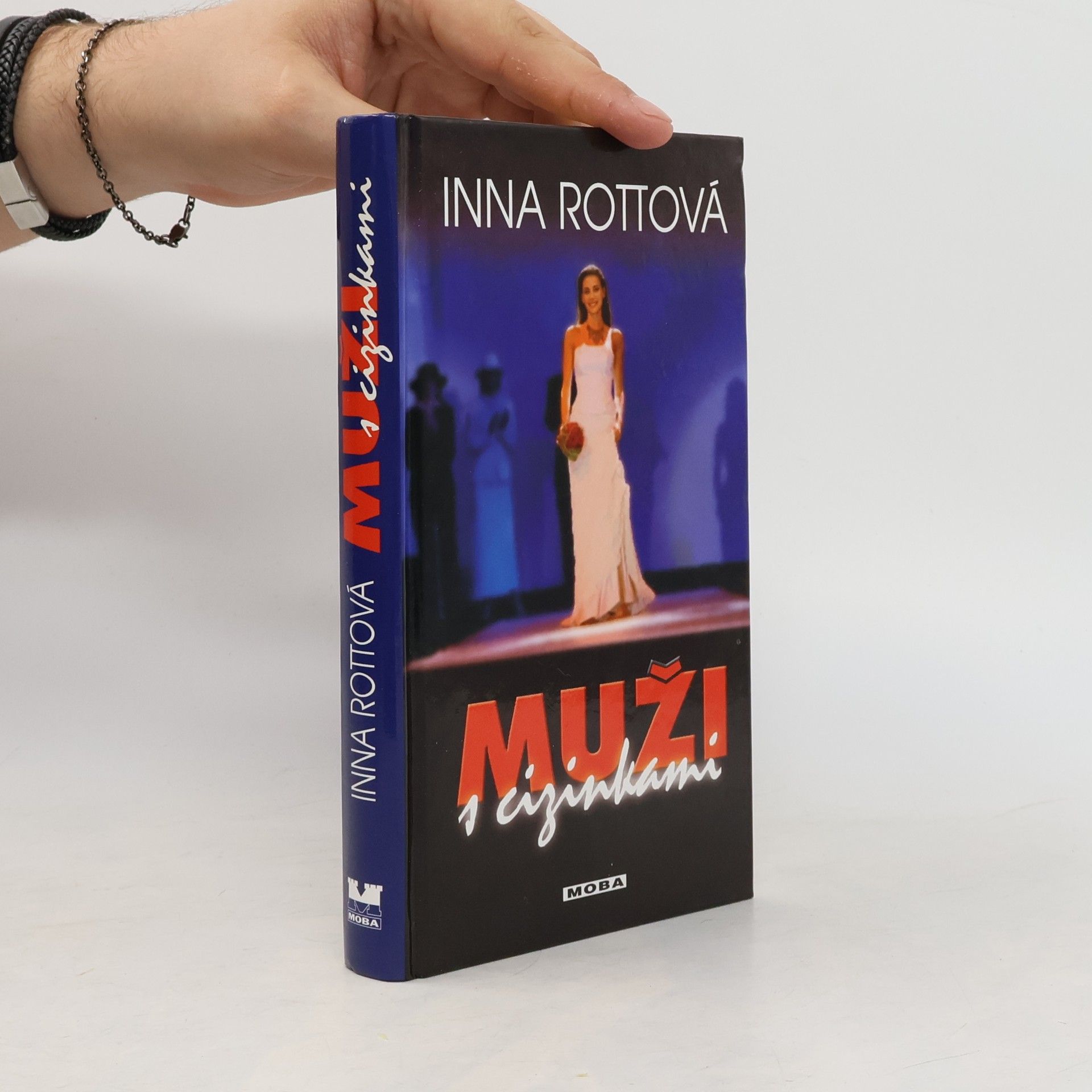 Muži s cizinkami
