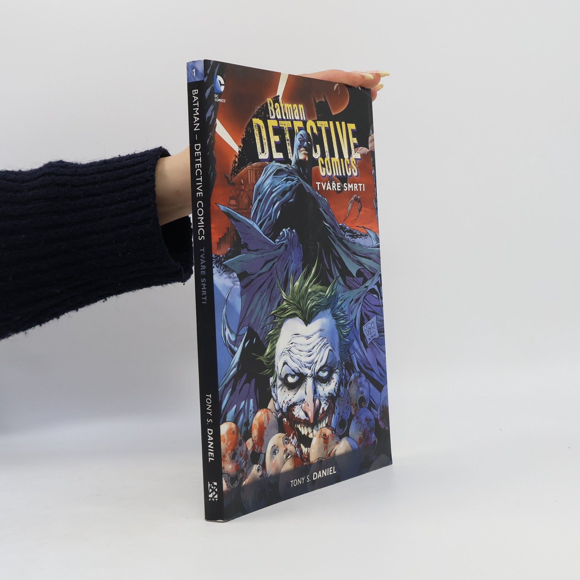 Tony S. Daniel Batman detective comics. Kniha první, Tváře smrti