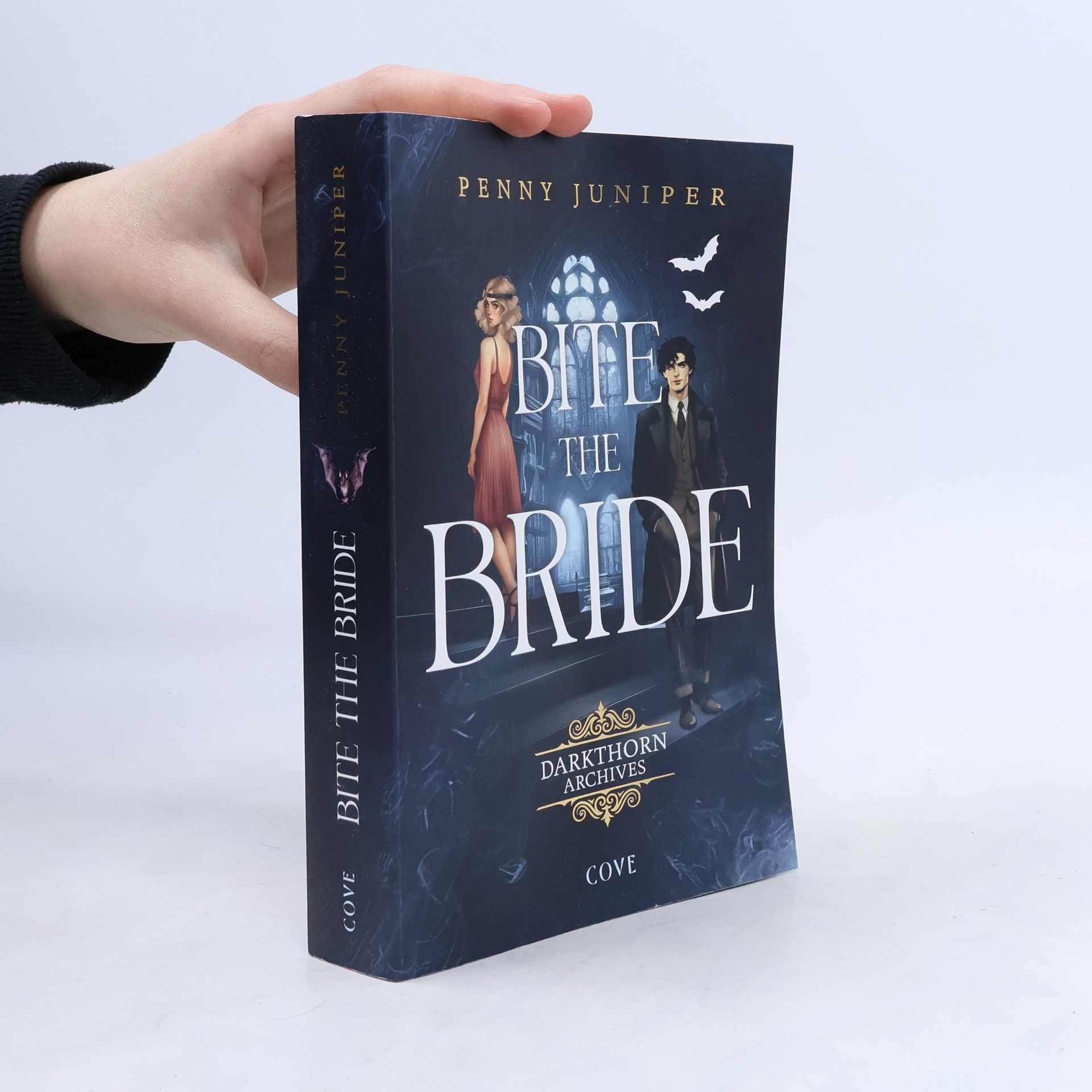 Penny Juniper Darkthorn Archives 1: Bite the Bride