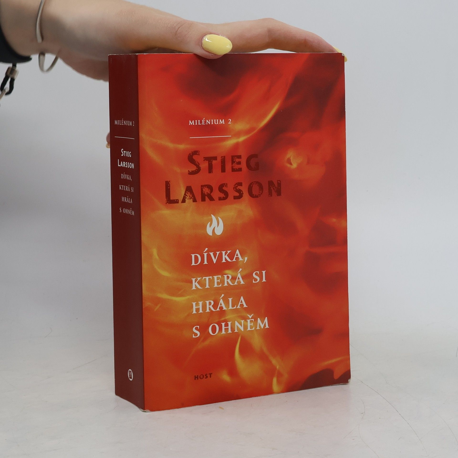 Stieg Larsson Dívka, která si hrála s ohněm