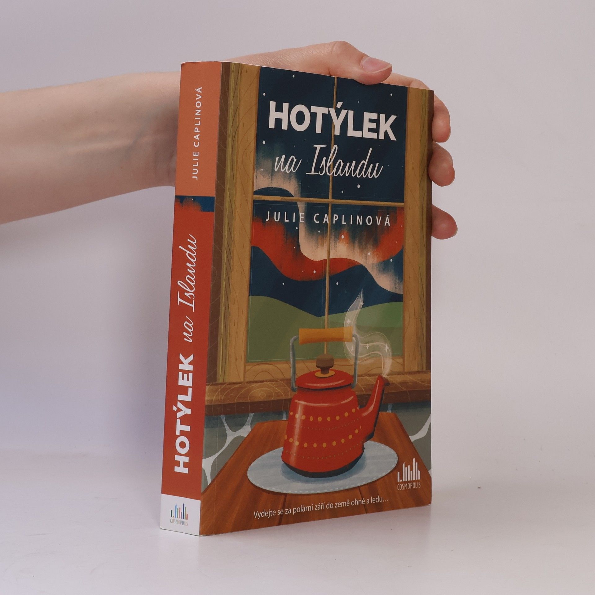 Julie Caplinová Hotýlek na Islandu